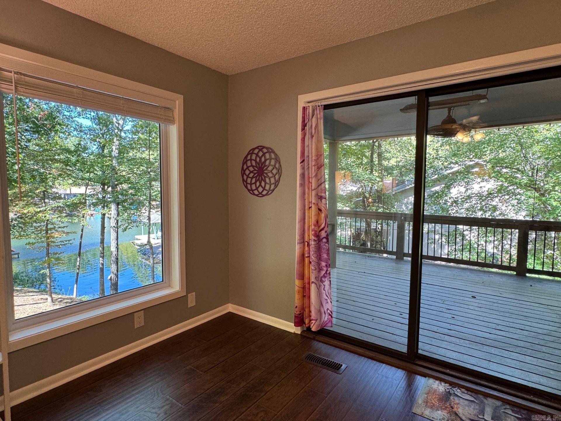 Madrid Courts - Residential