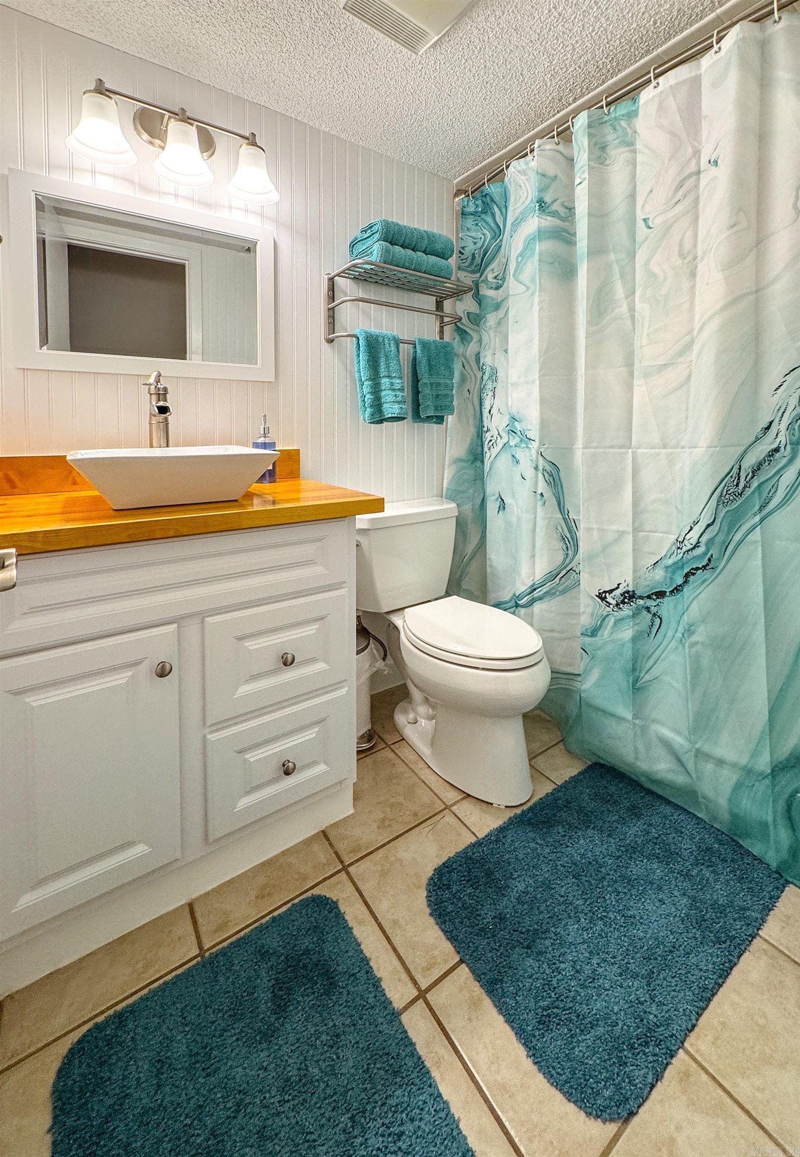 Madrid Courts - Residential