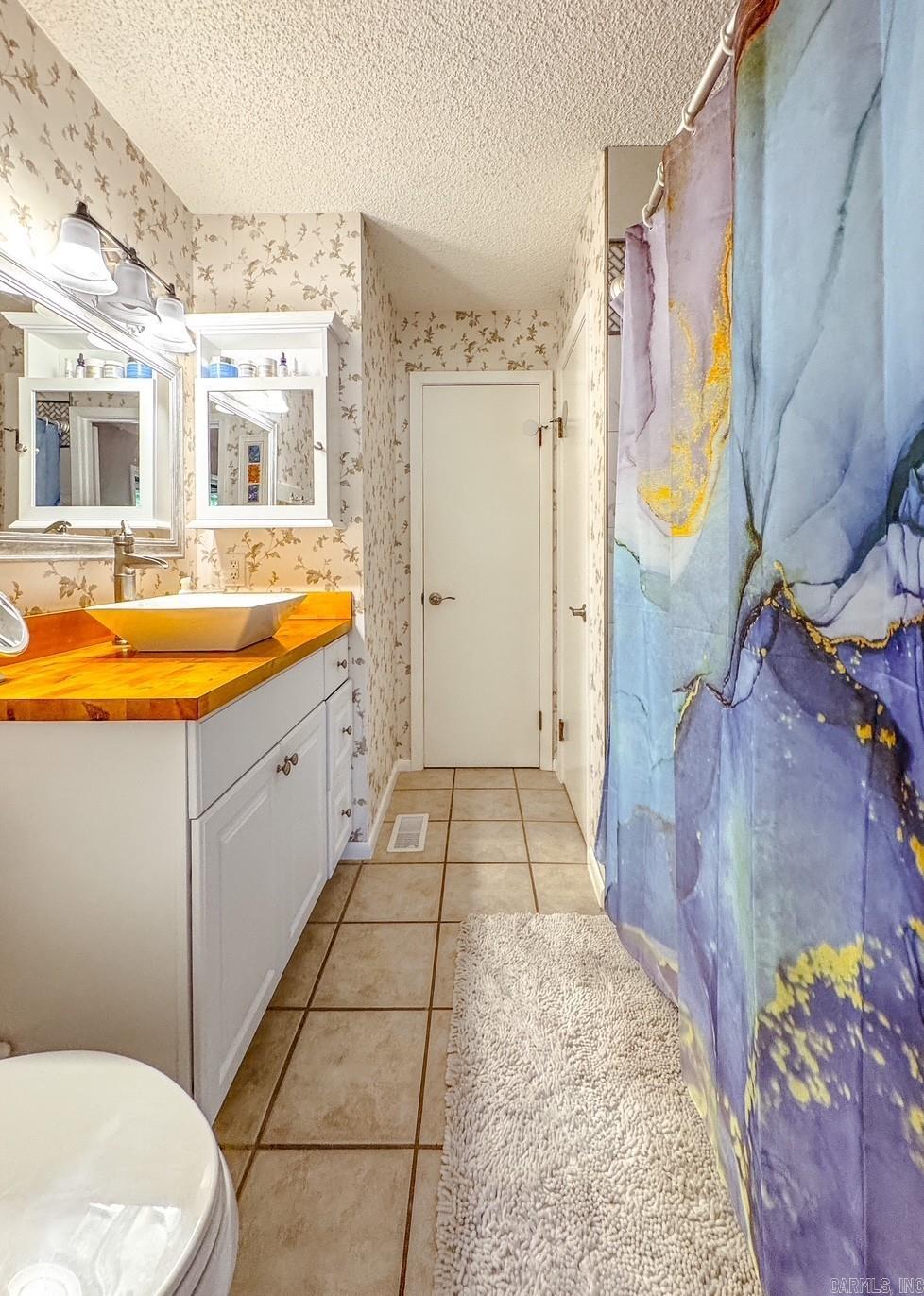 Madrid Courts - Residential