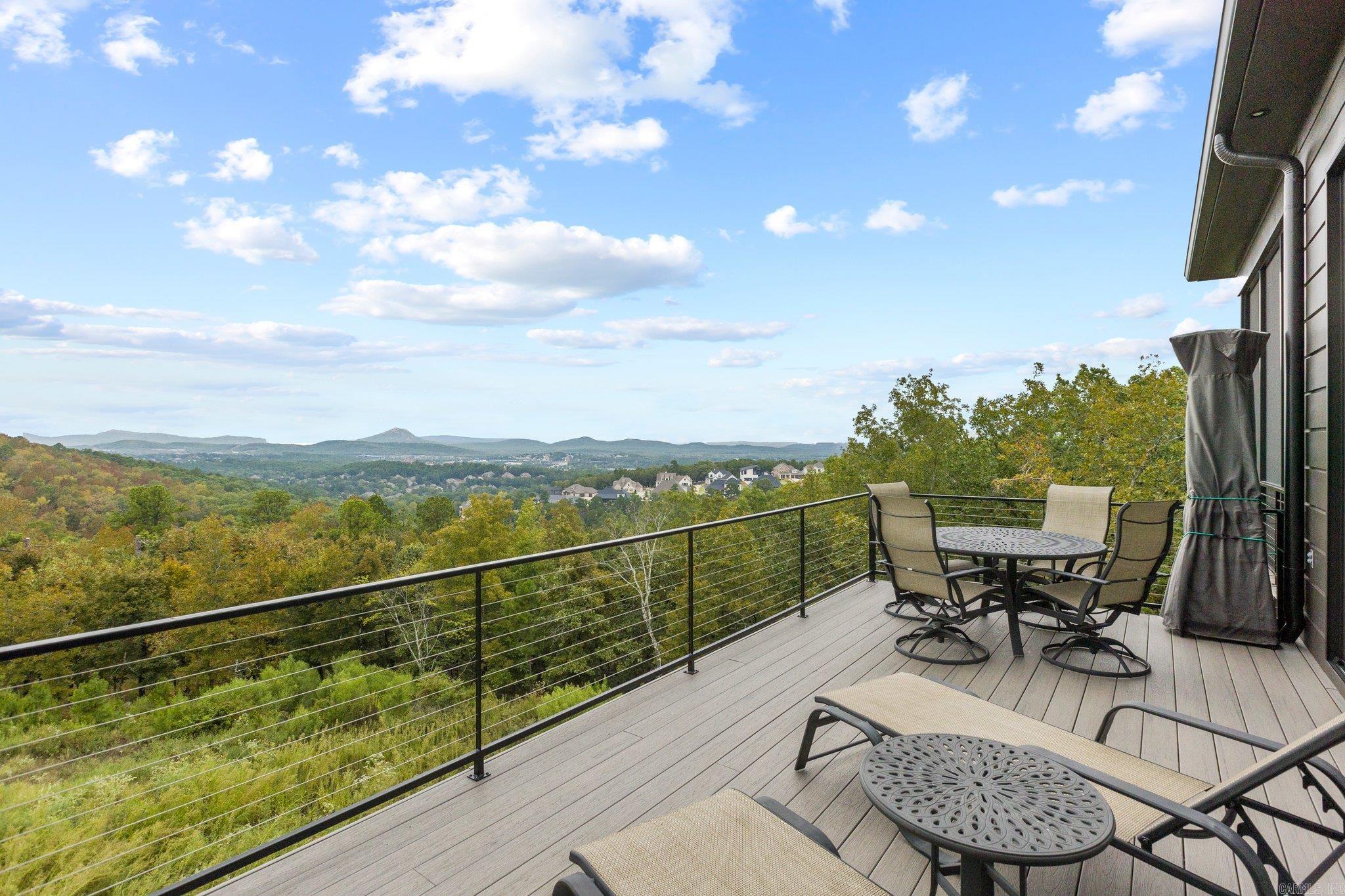 CHENAL VALLEY "FALSTONE COURT" - Residential