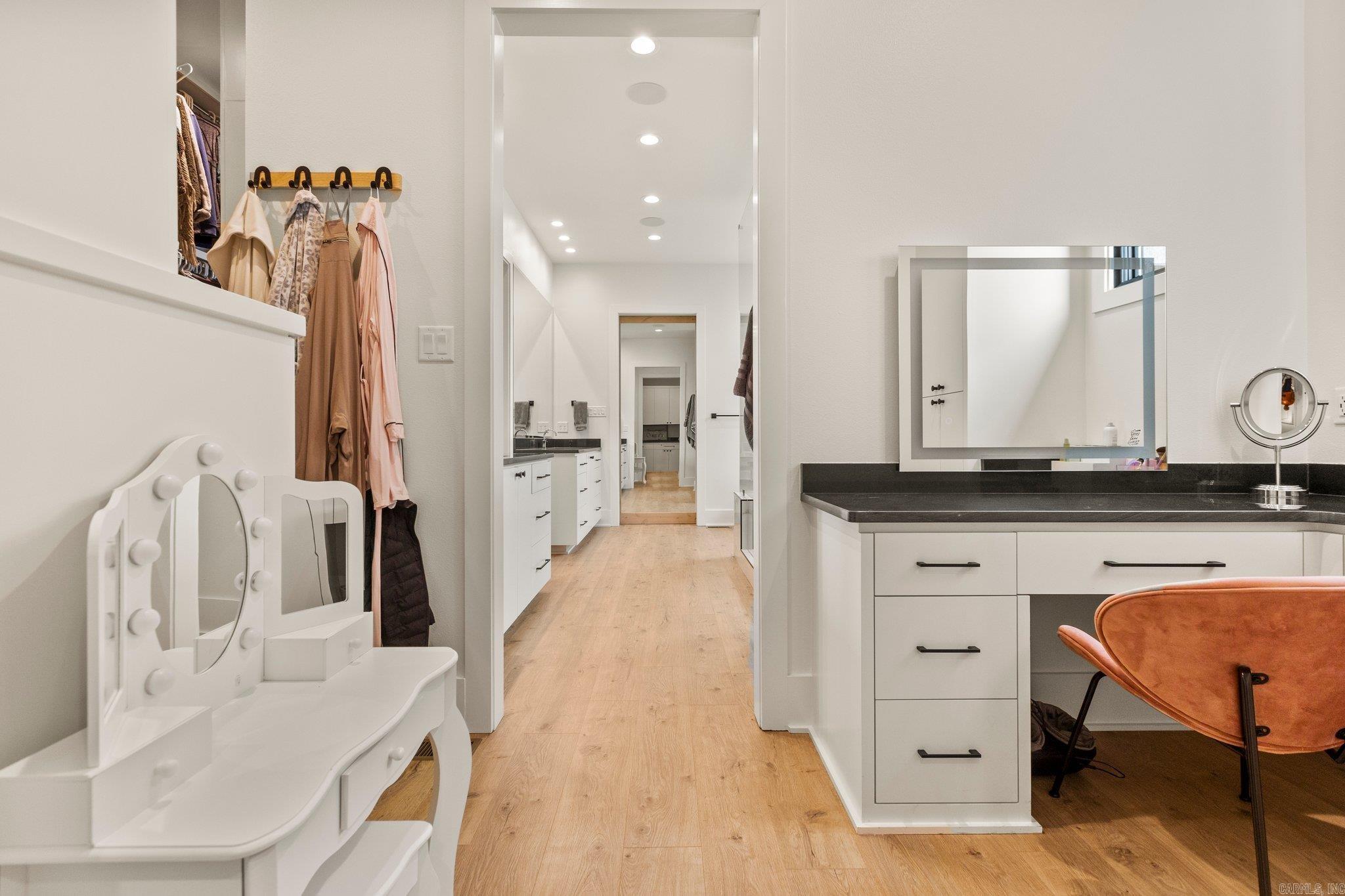 CHENAL VALLEY "FALSTONE COURT" - Residential