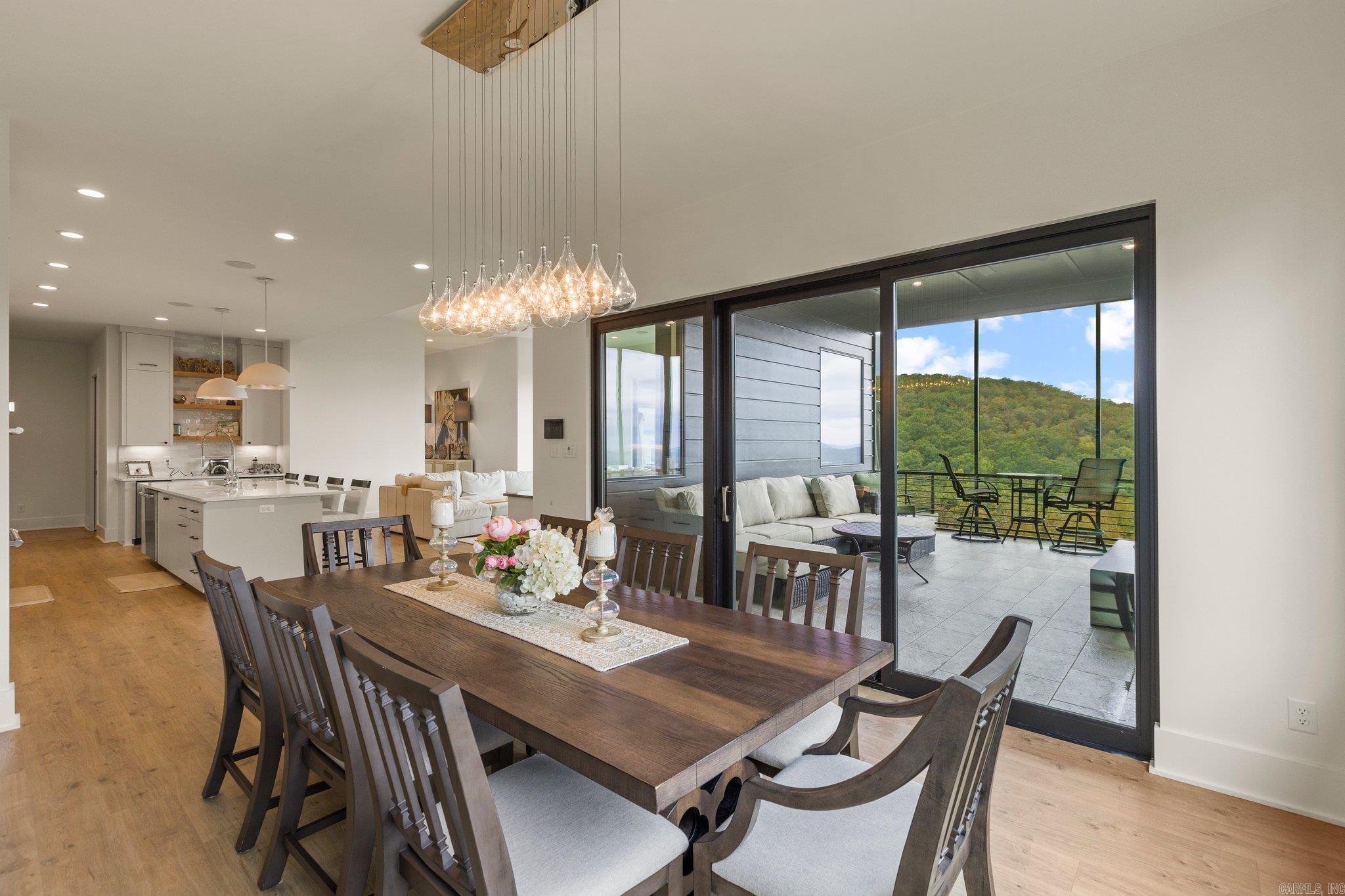 CHENAL VALLEY "FALSTONE COURT" - Residential