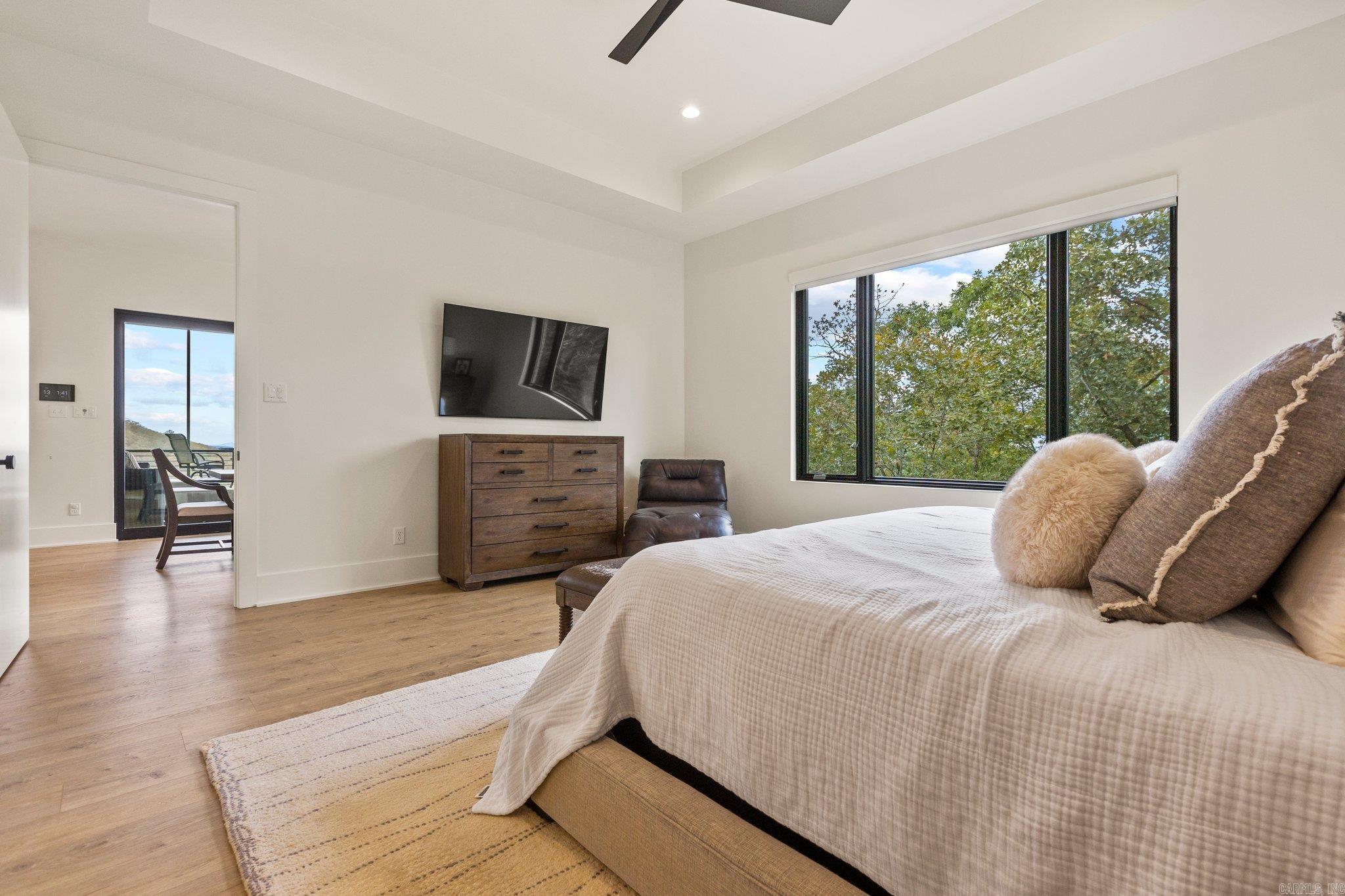 CHENAL VALLEY "FALSTONE COURT" - Residential