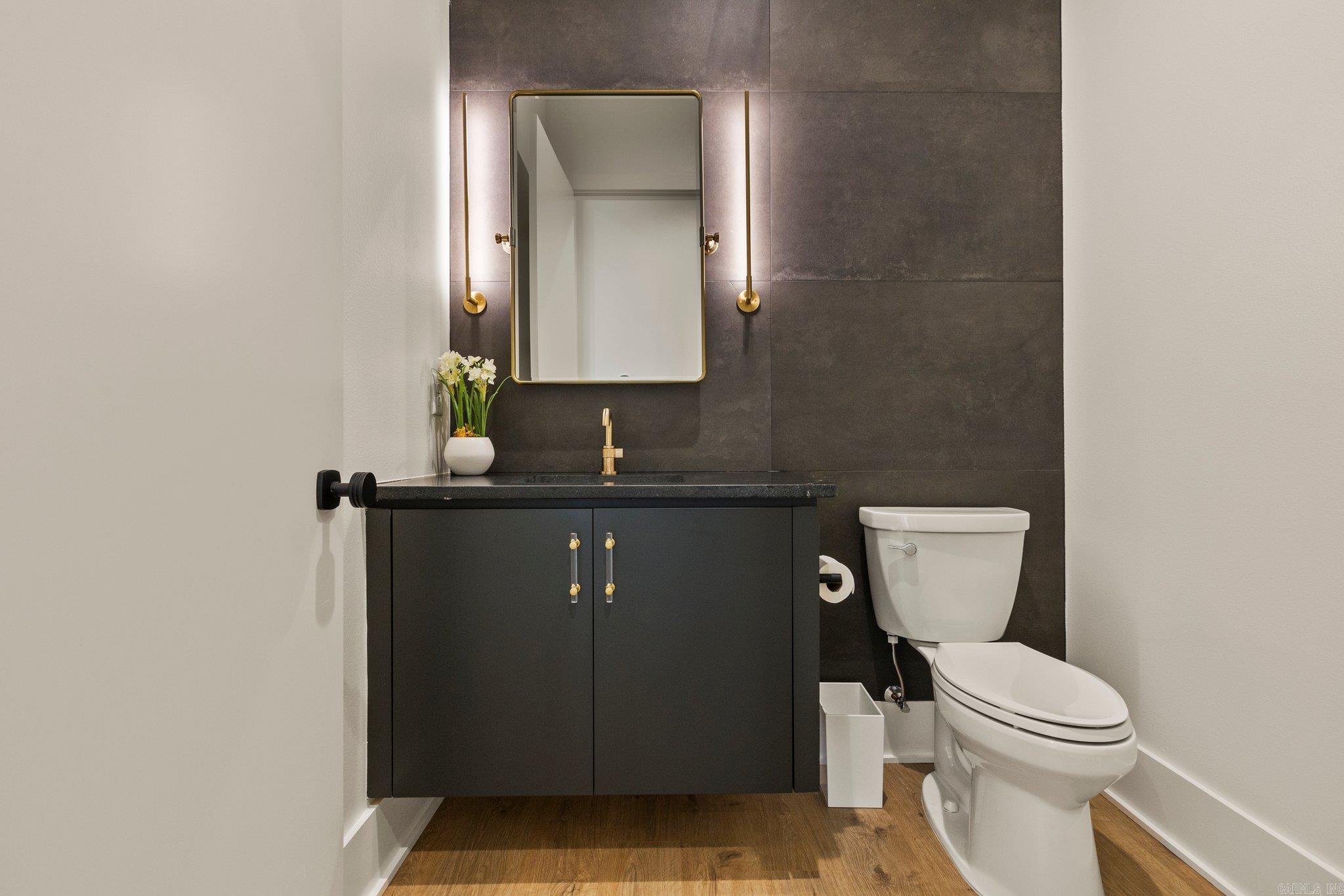 CHENAL VALLEY "FALSTONE COURT" - Residential