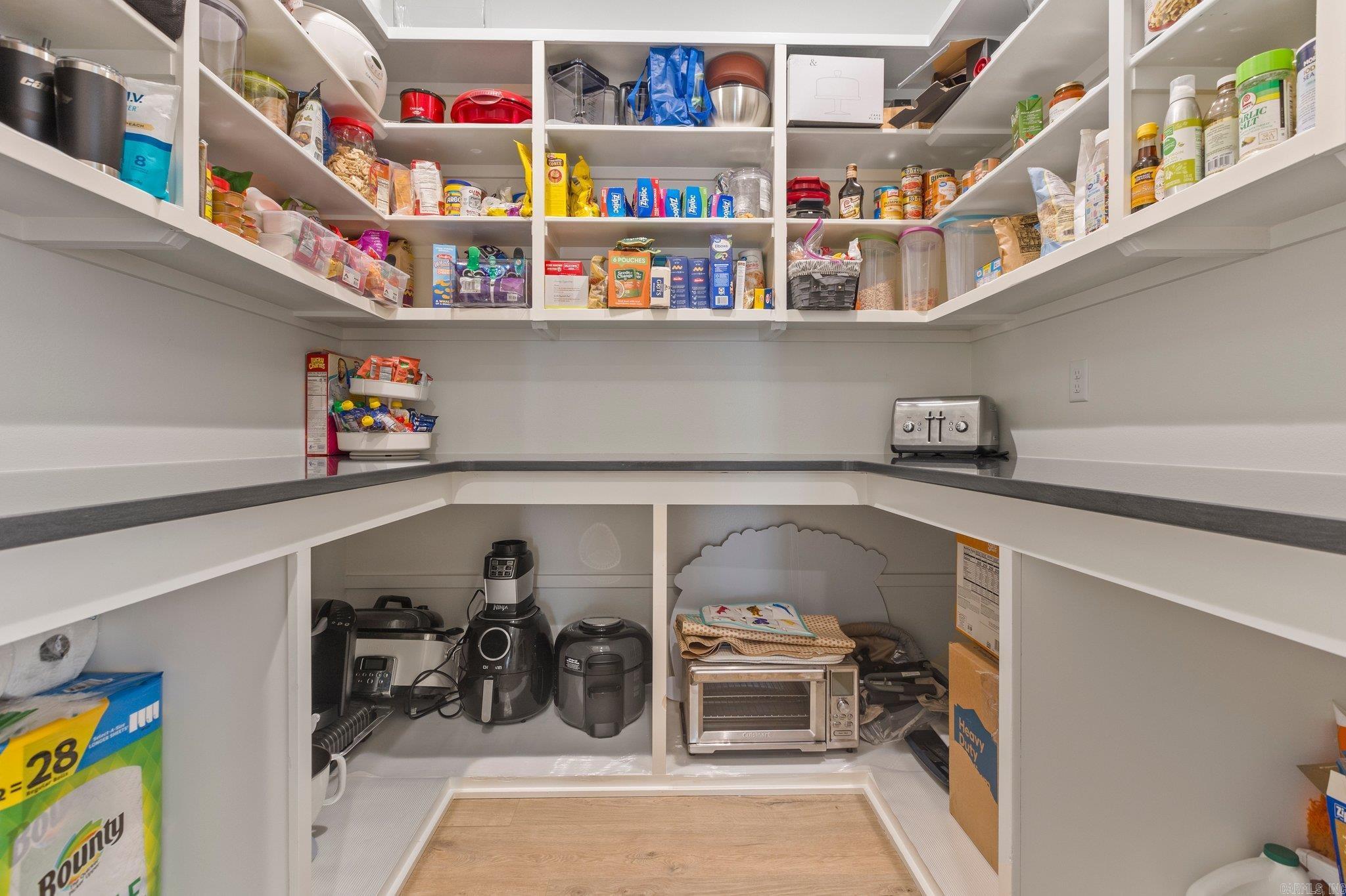 CHENAL VALLEY "FALSTONE COURT" - Residential