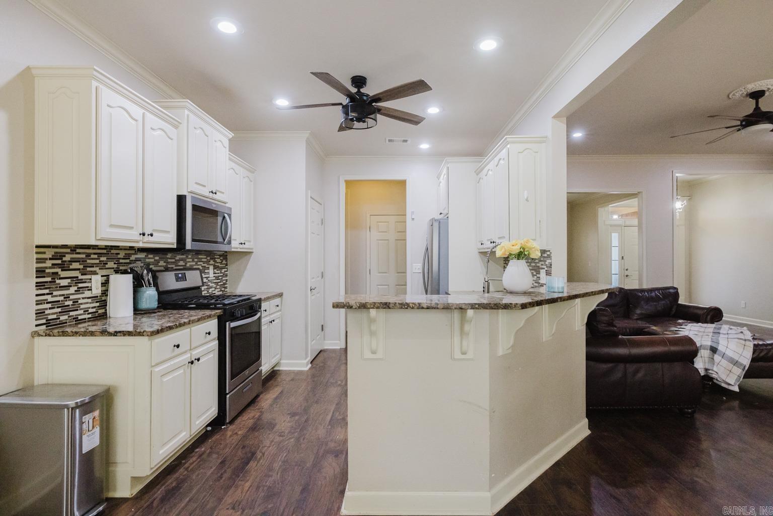 WATERS EDGE - Residential