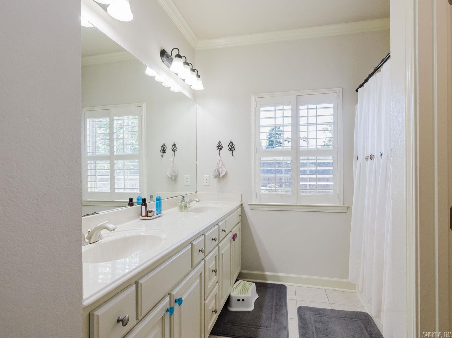 WATERS EDGE - Residential