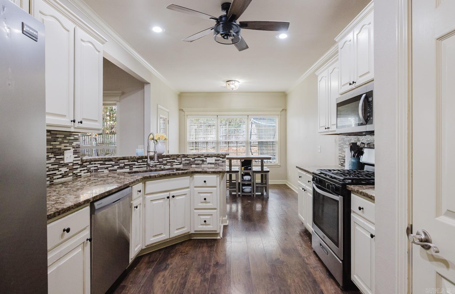 WATERS EDGE - Residential