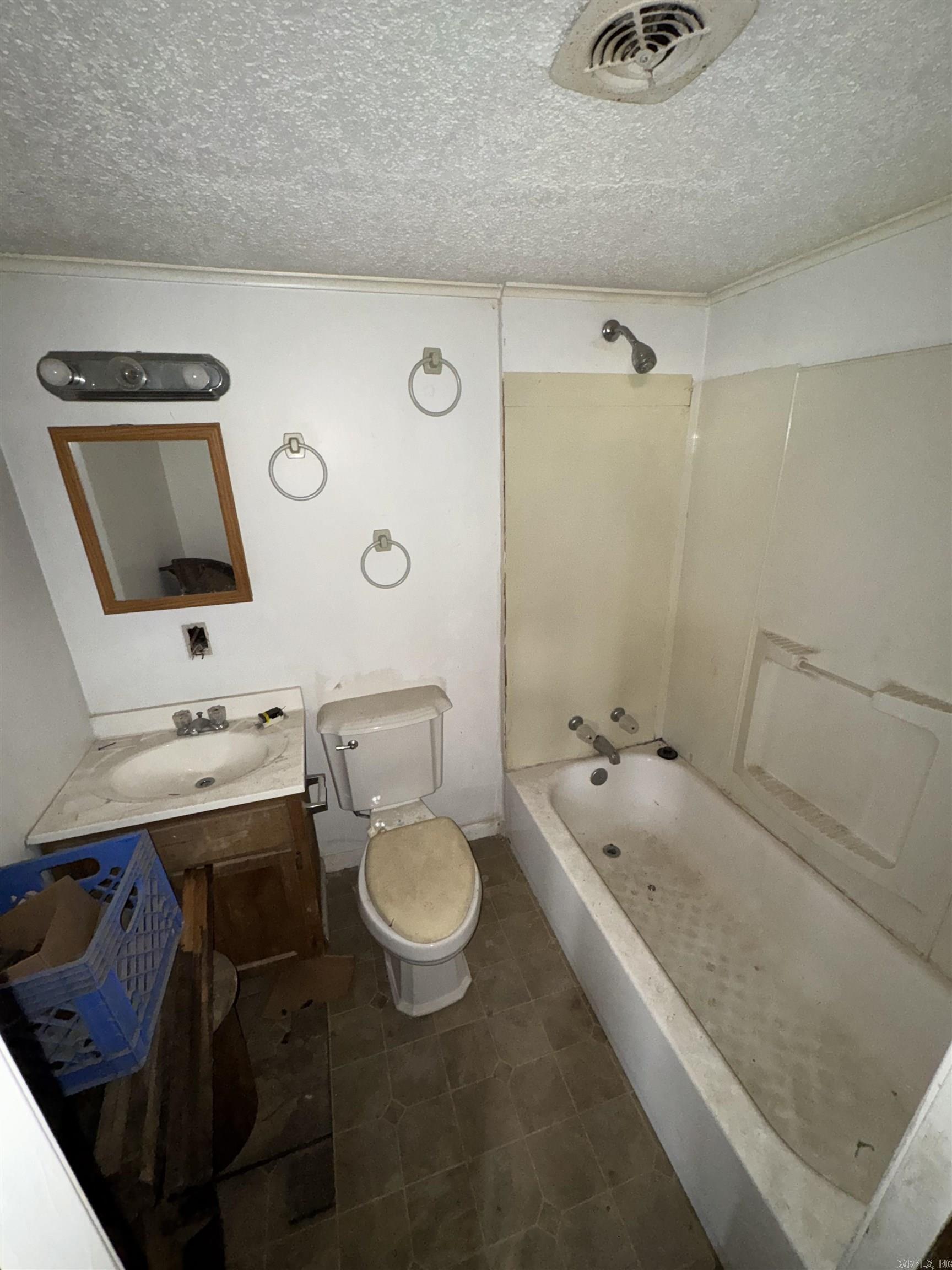 Weldon E Wrights - Residential