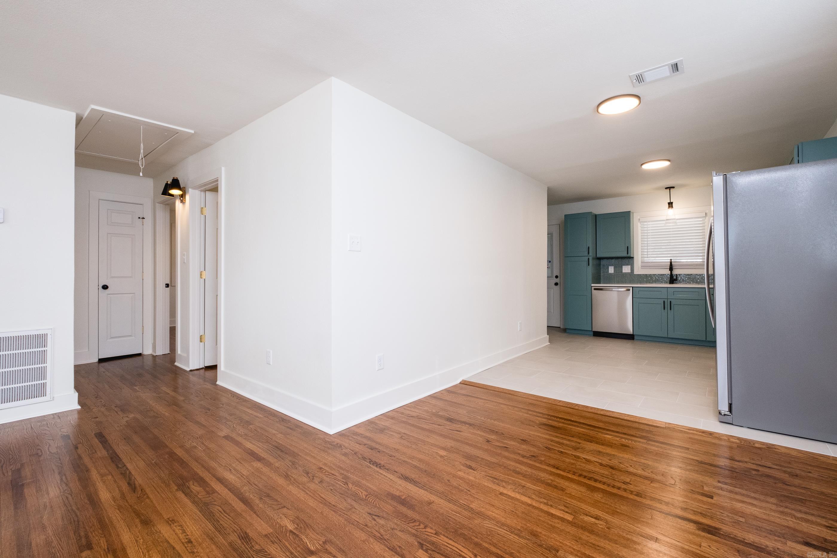 BELLEVUE - Residential