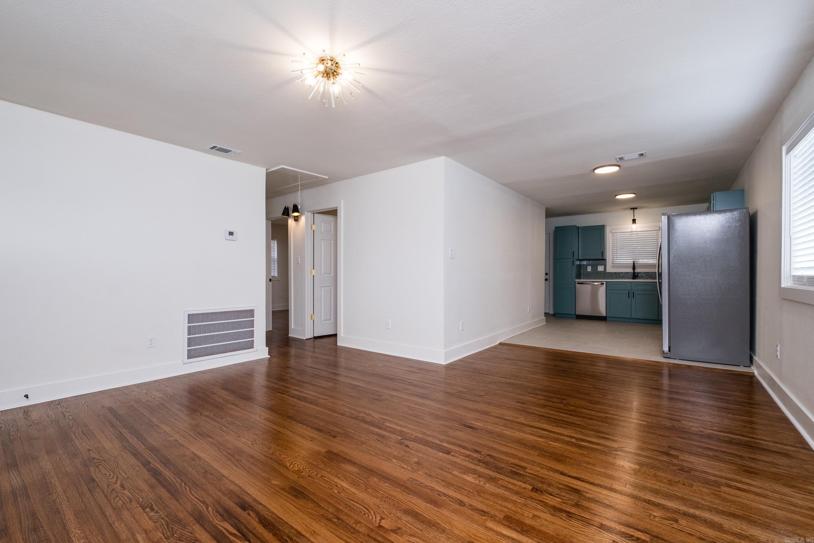 BELLEVUE - Residential