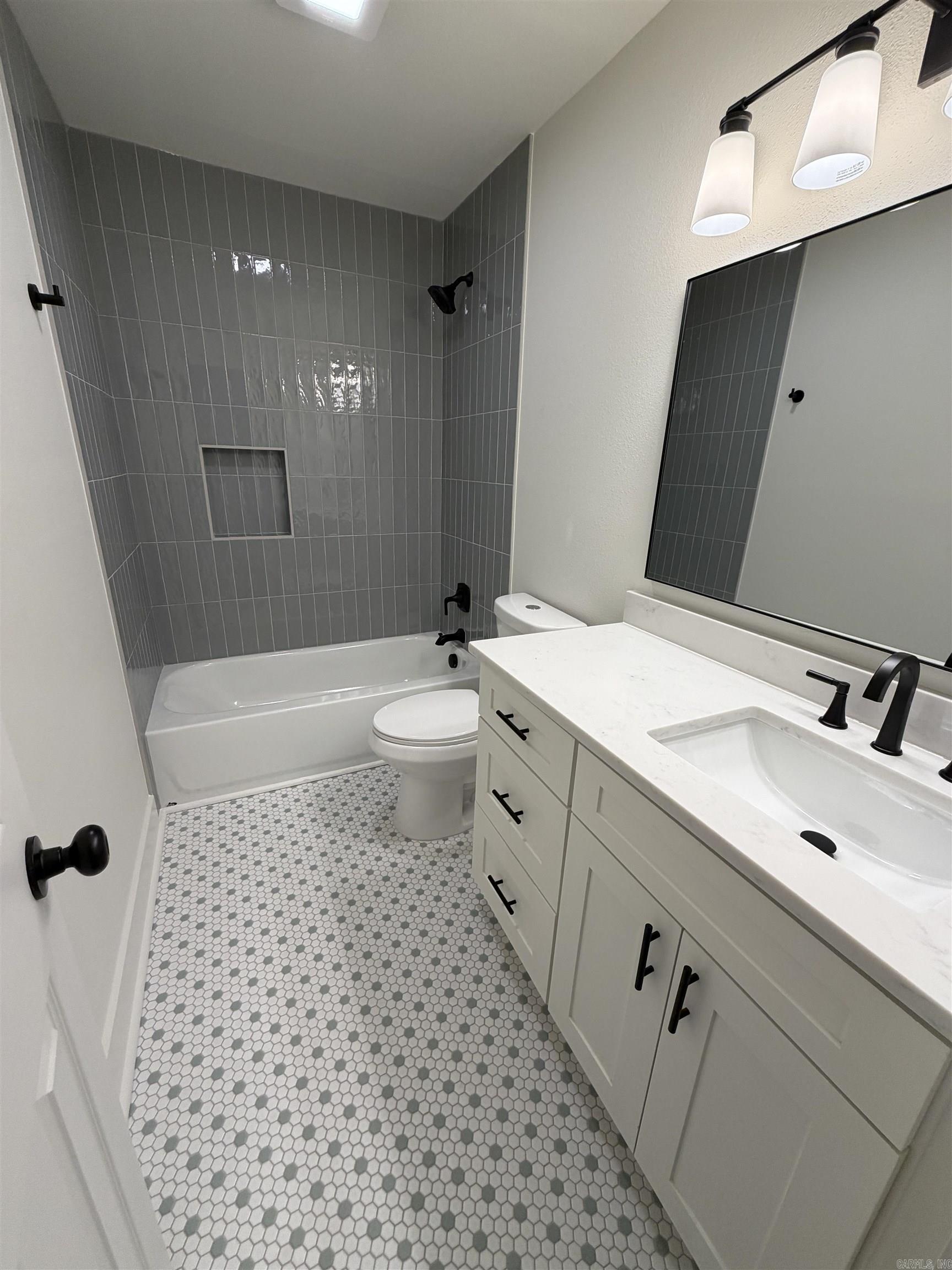 BELLEVUE - Residential