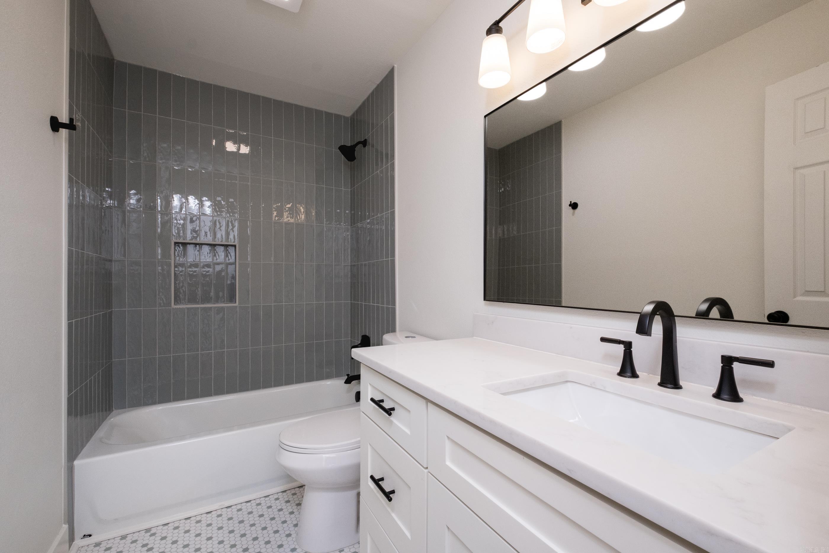 BELLEVUE - Residential