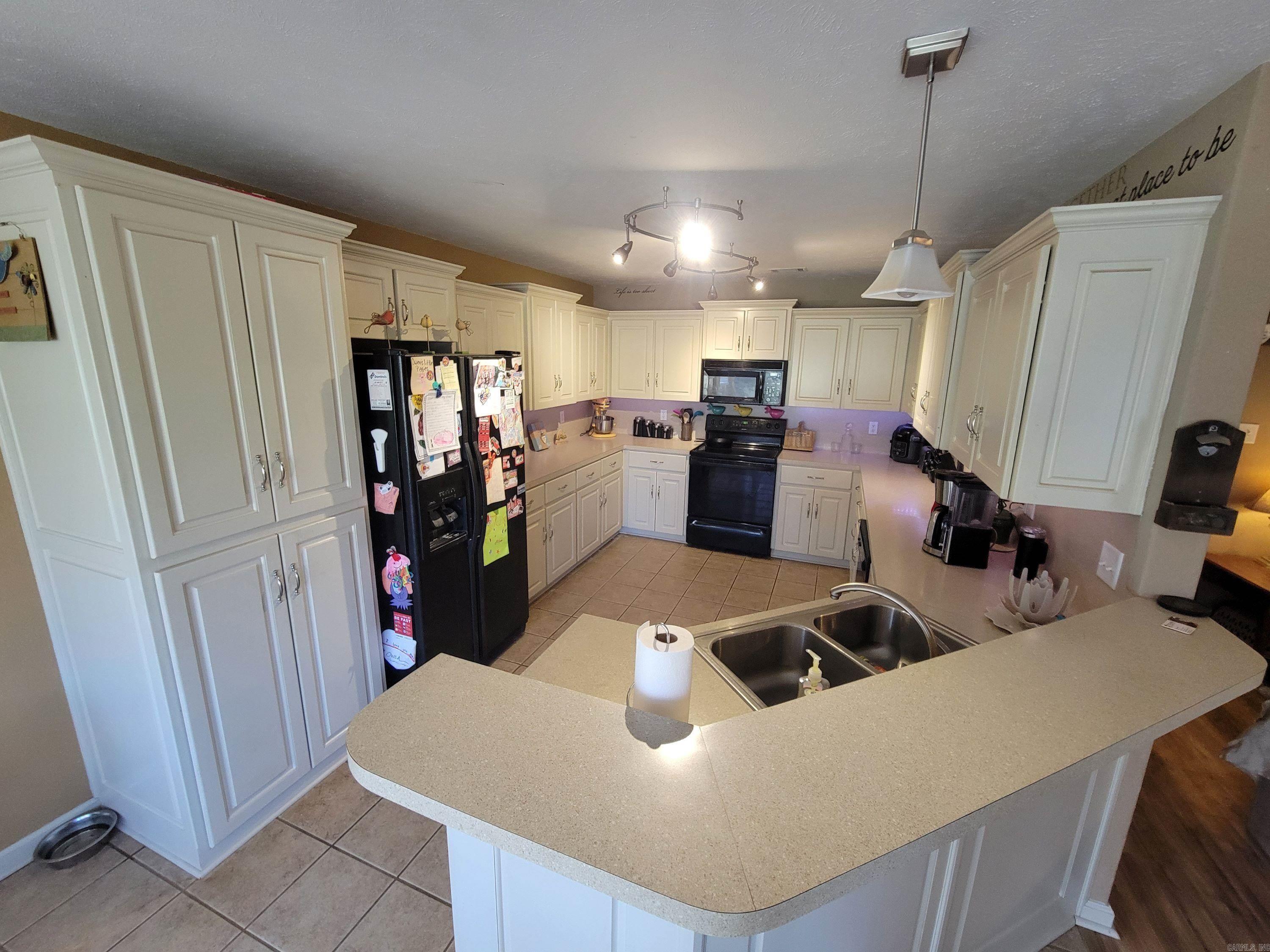 WOODHAVEN - Residential