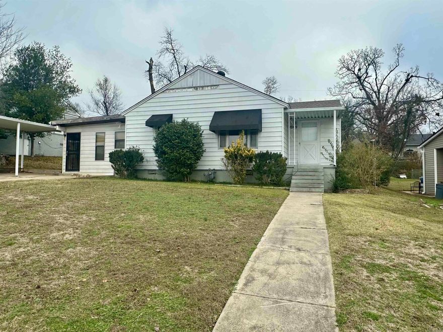 FLIPPER SPECIAL - Home has a 2 year old roof, and will need your expertise to make it a show stopper!  Fantastic location on the edge of Kingwood Place and Cammack Village - Being sold AS IS.