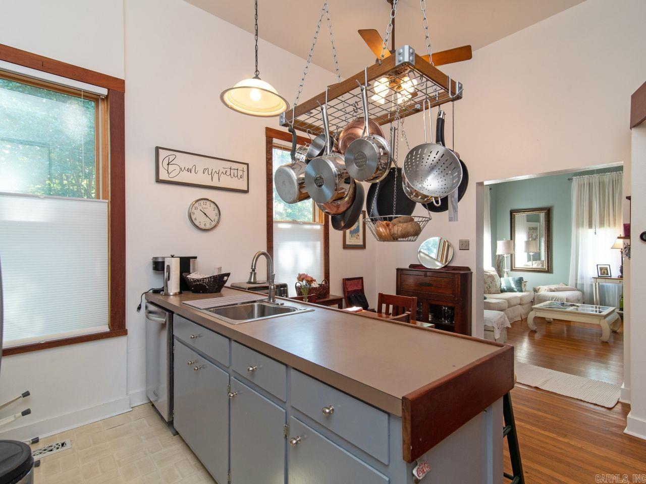 CITY OF LR L11 - Residential