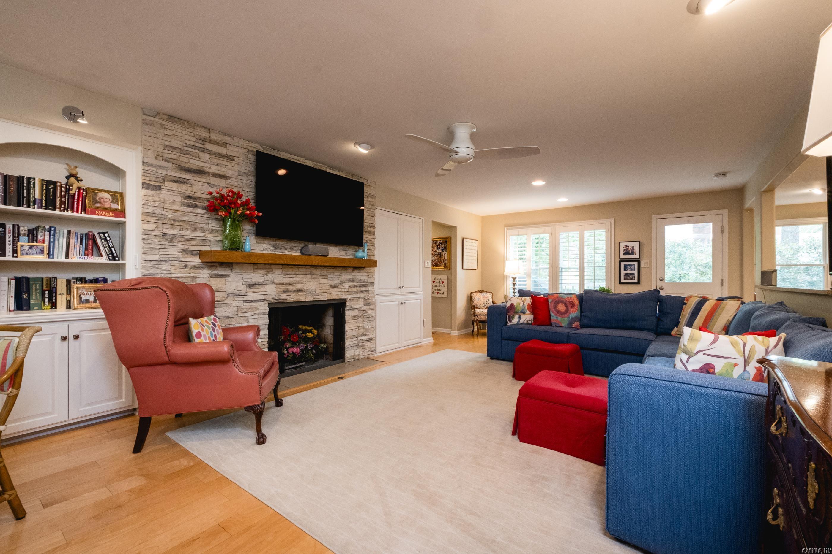 LONGLEA - Residential