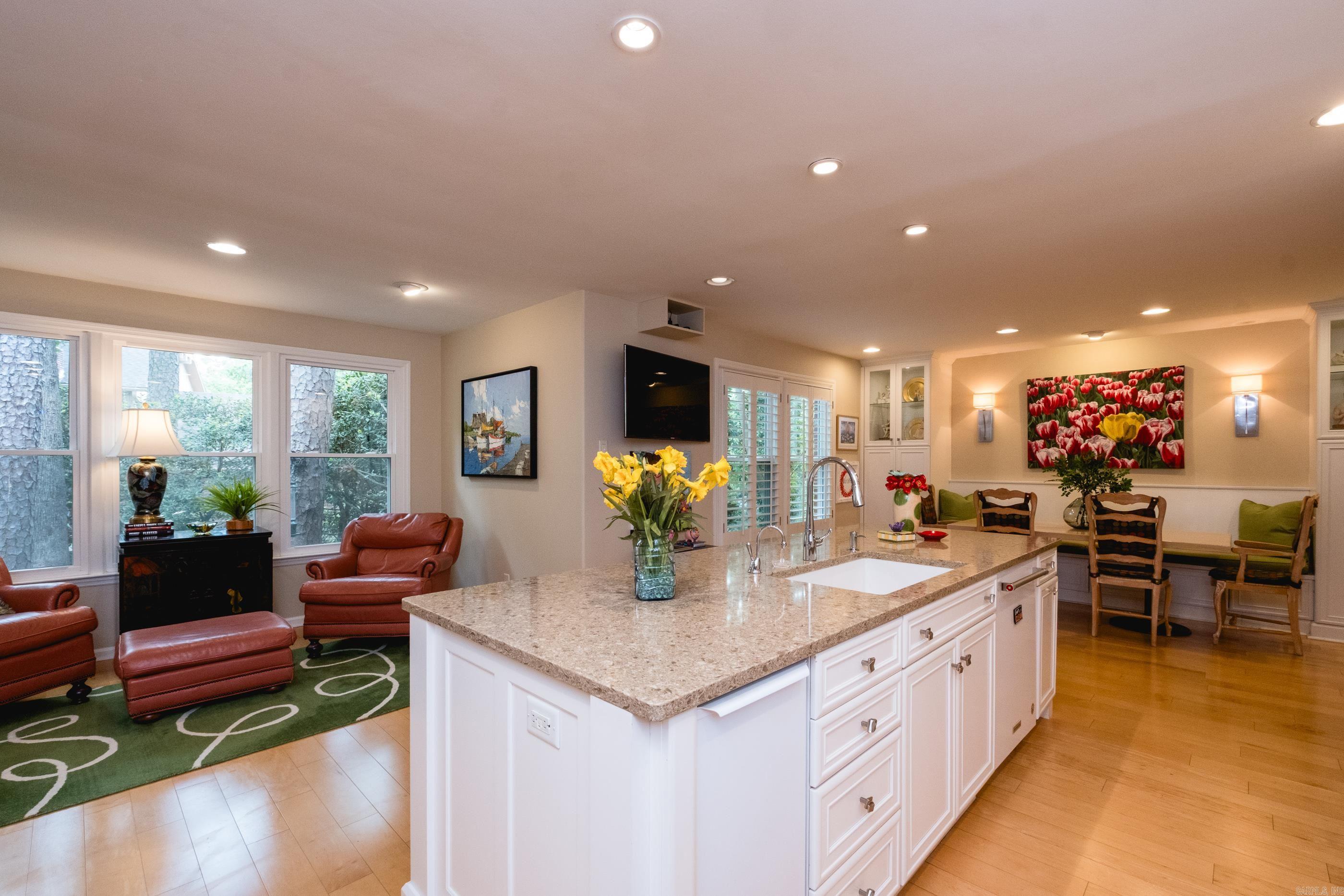 LONGLEA - Residential