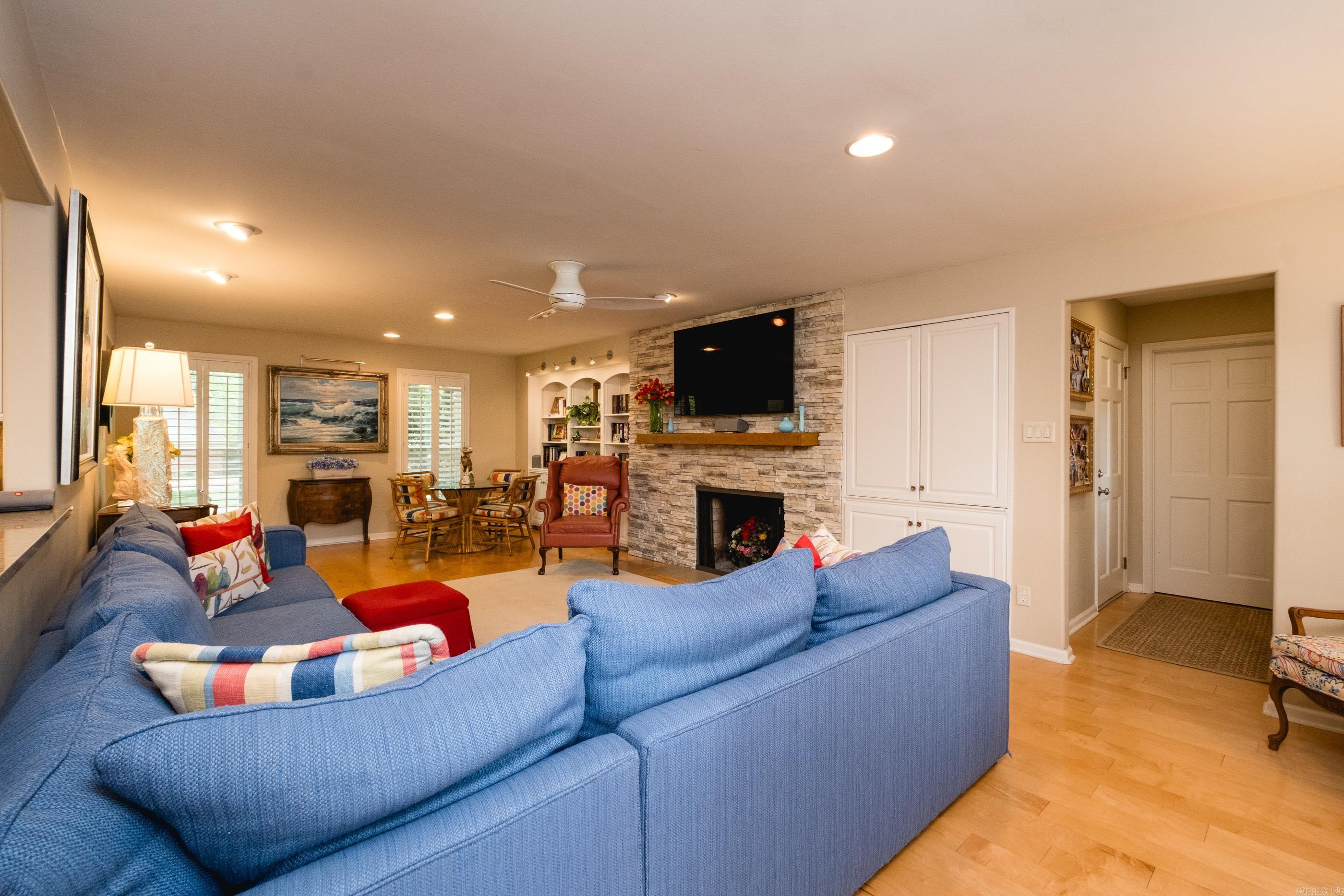 LONGLEA - Residential