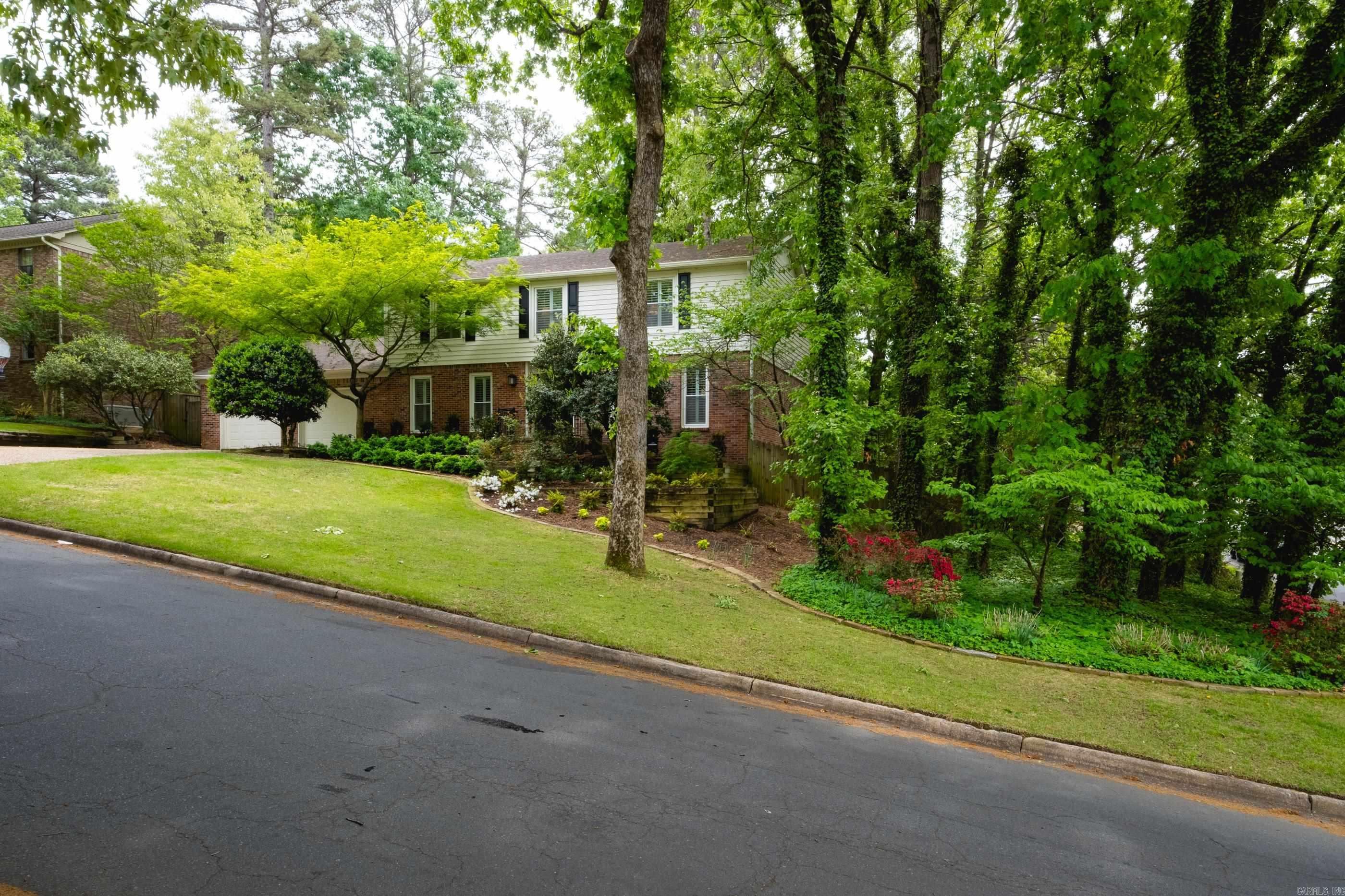 LONGLEA - Residential