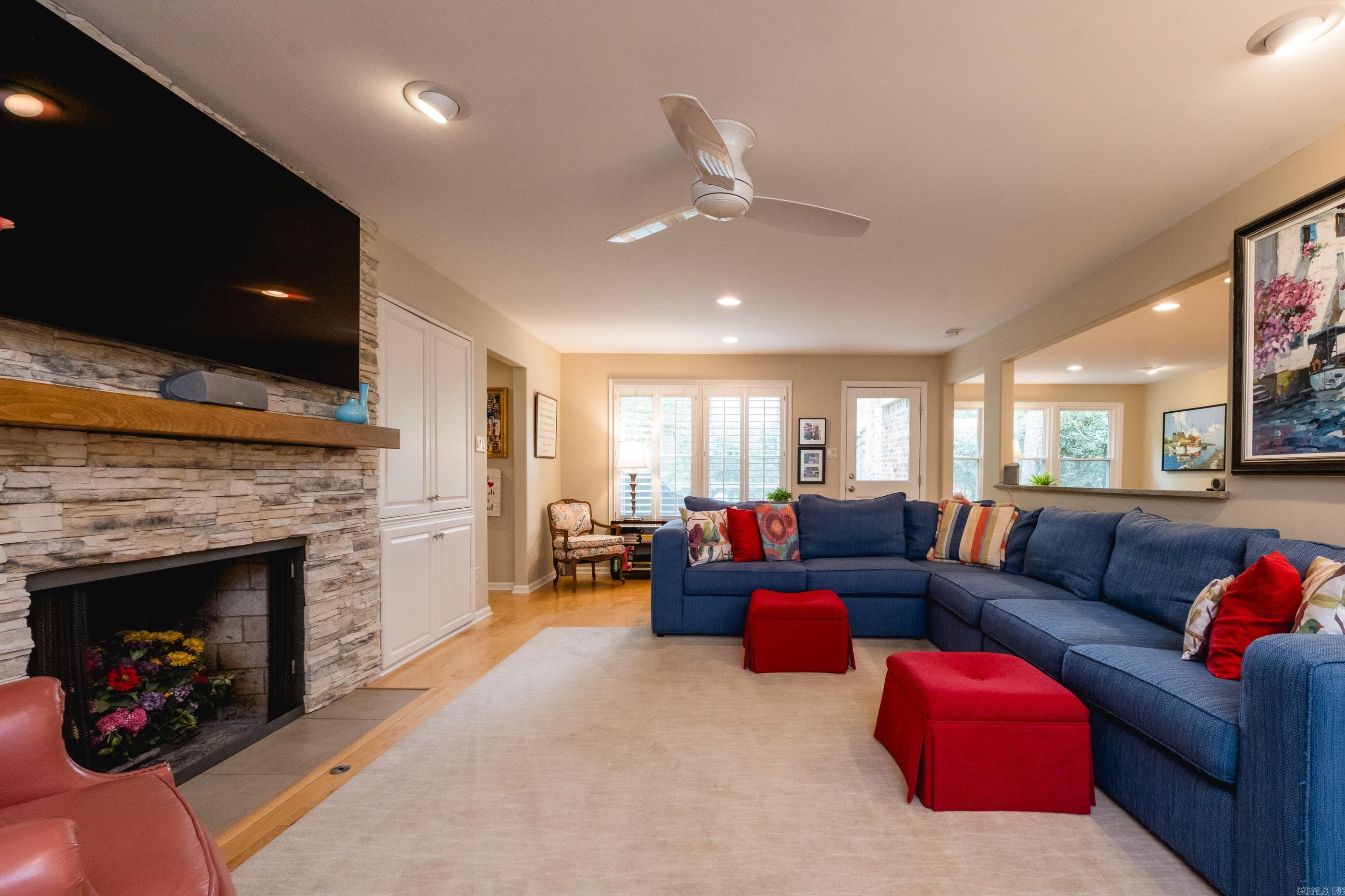 LONGLEA - Residential