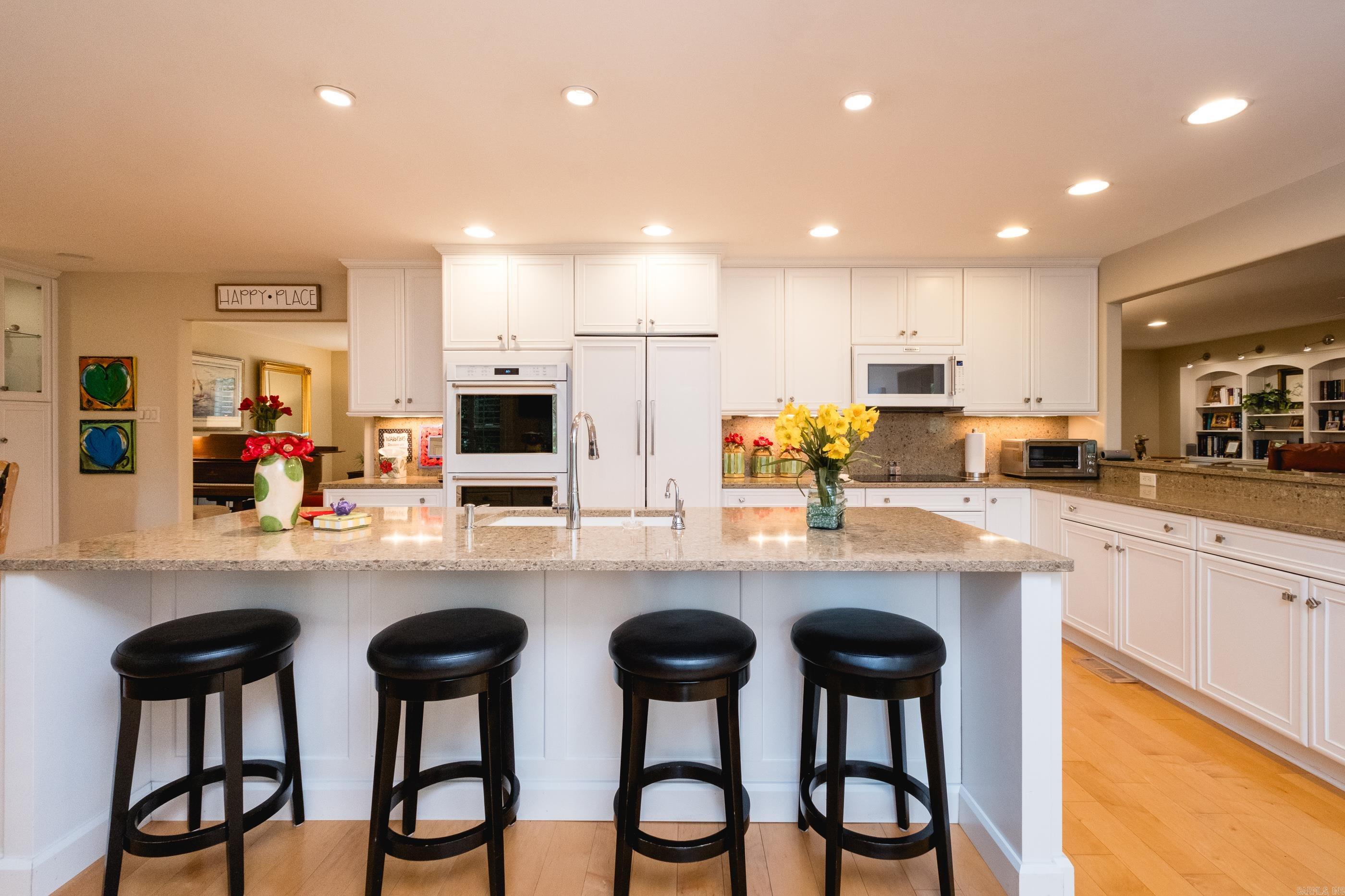 LONGLEA - Residential