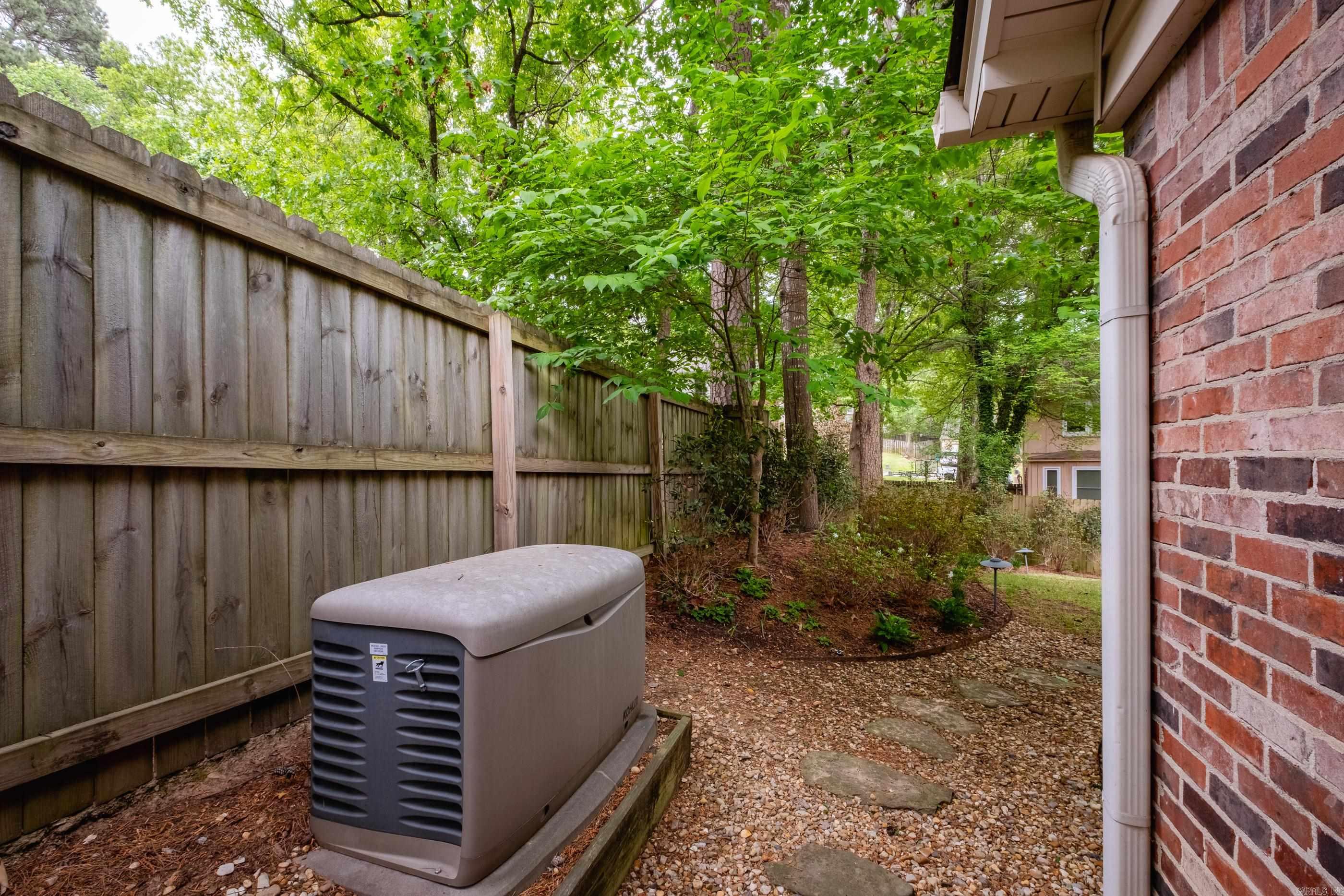 LONGLEA - Residential