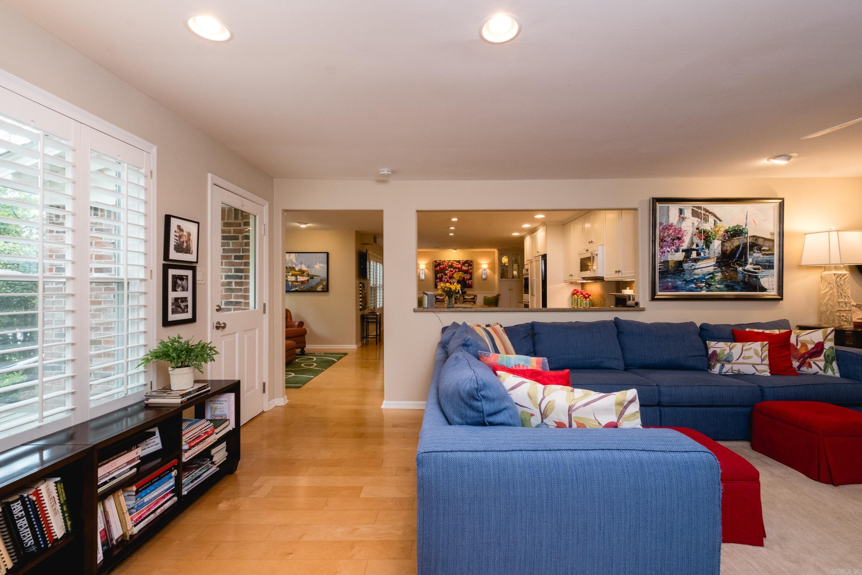 LONGLEA - Residential