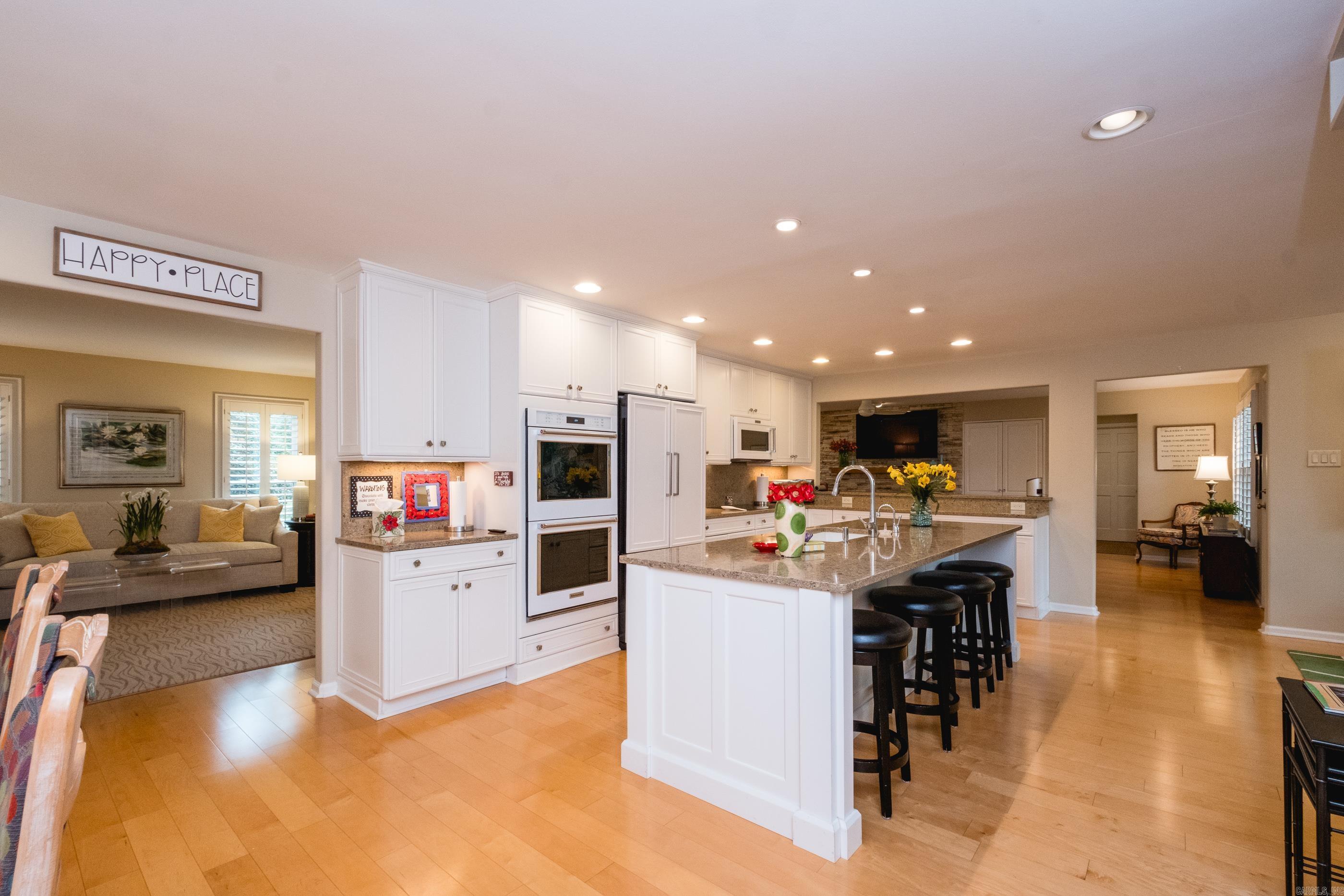 LONGLEA - Residential