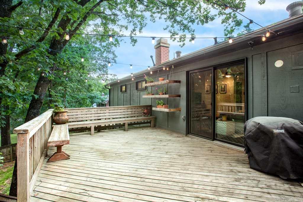 LEAWOOD MANOR - Residential