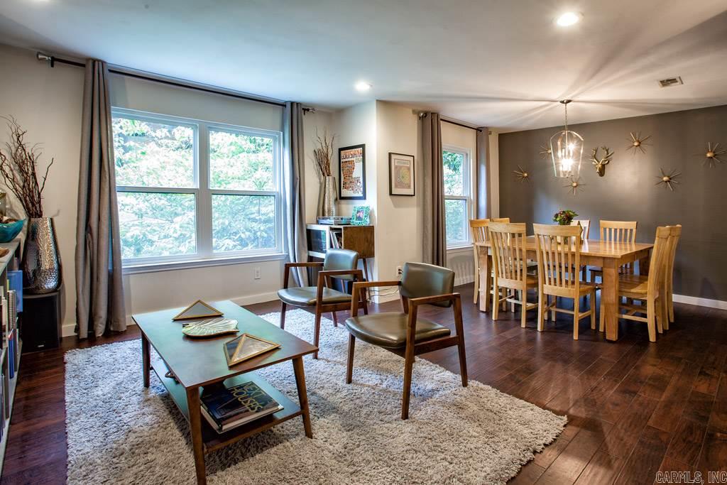 LEAWOOD MANOR - Residential