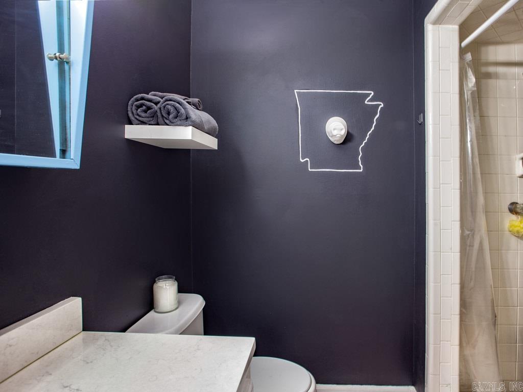 LEAWOOD MANOR - Residential