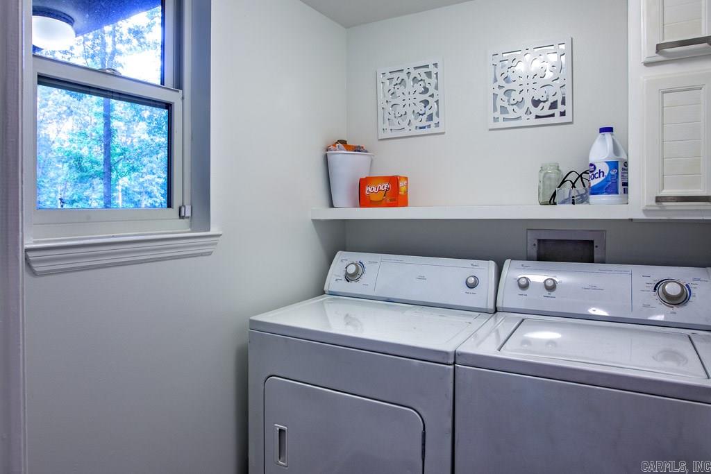 LEAWOOD MANOR - Residential