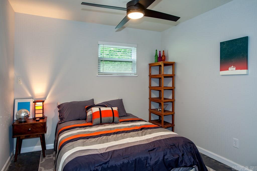 LEAWOOD MANOR - Residential