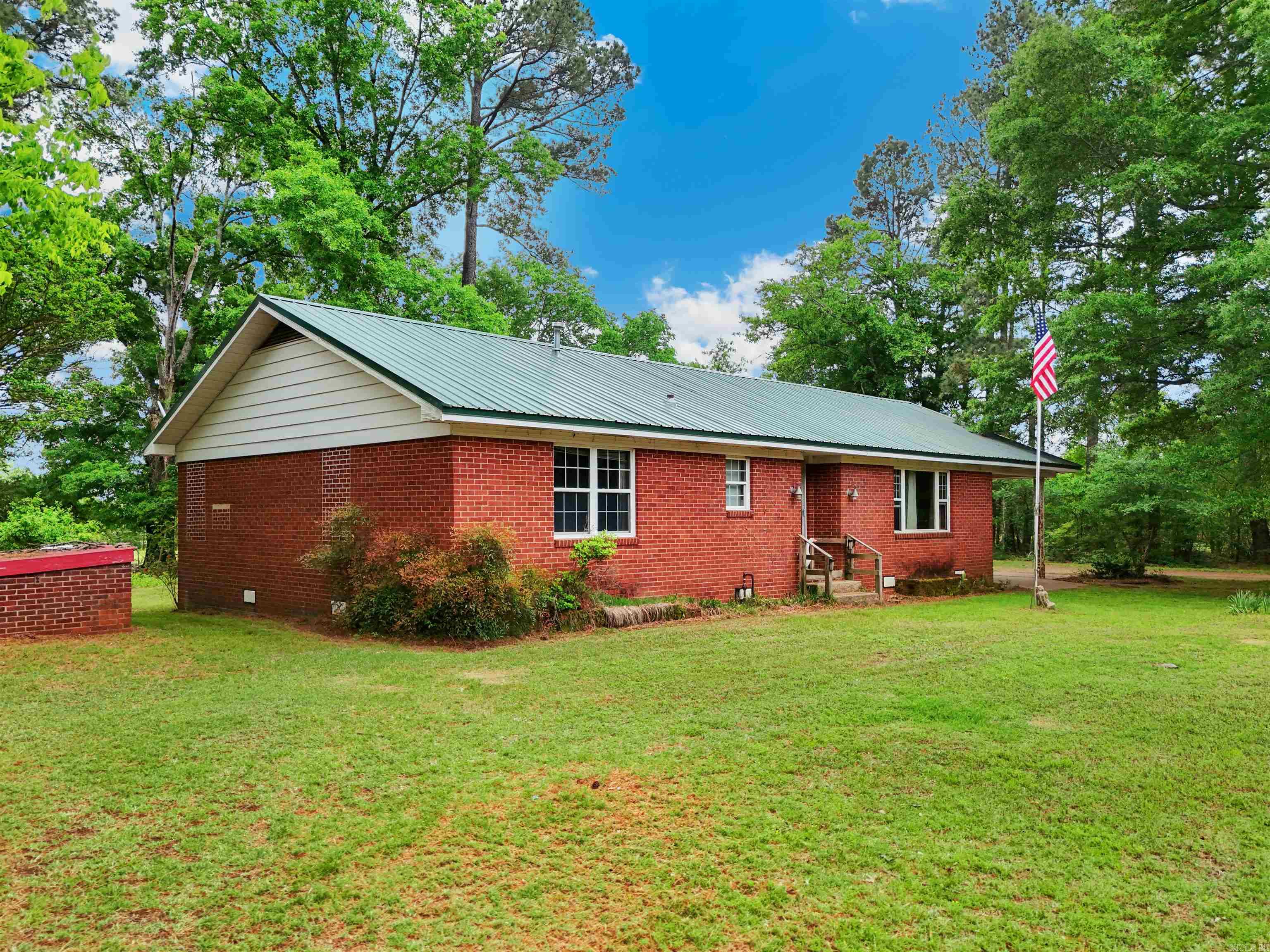 LANDERS ADD  TOWN OF MT VERNON - Residential