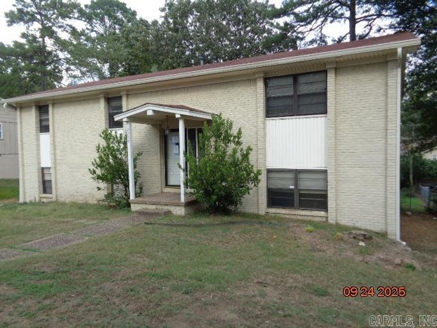 VA owned property. Split foyer home in a great location. Three bedrooms and two full baths all on upper level. Two decks on a level fenced rear yard. Seller does not pay customary closing costs: including title policy, escrow fees, survey or transfer fees. Proof of funds required on cash transactions ; Lender Pre-Approval letter for financed offers (dated within last 30 days) “Property was built prior to 1978 and lead-based paint potentially exists”.  Agents please see confidential remarks for offer instructions before submitting offers!!!!!!!!!!!!