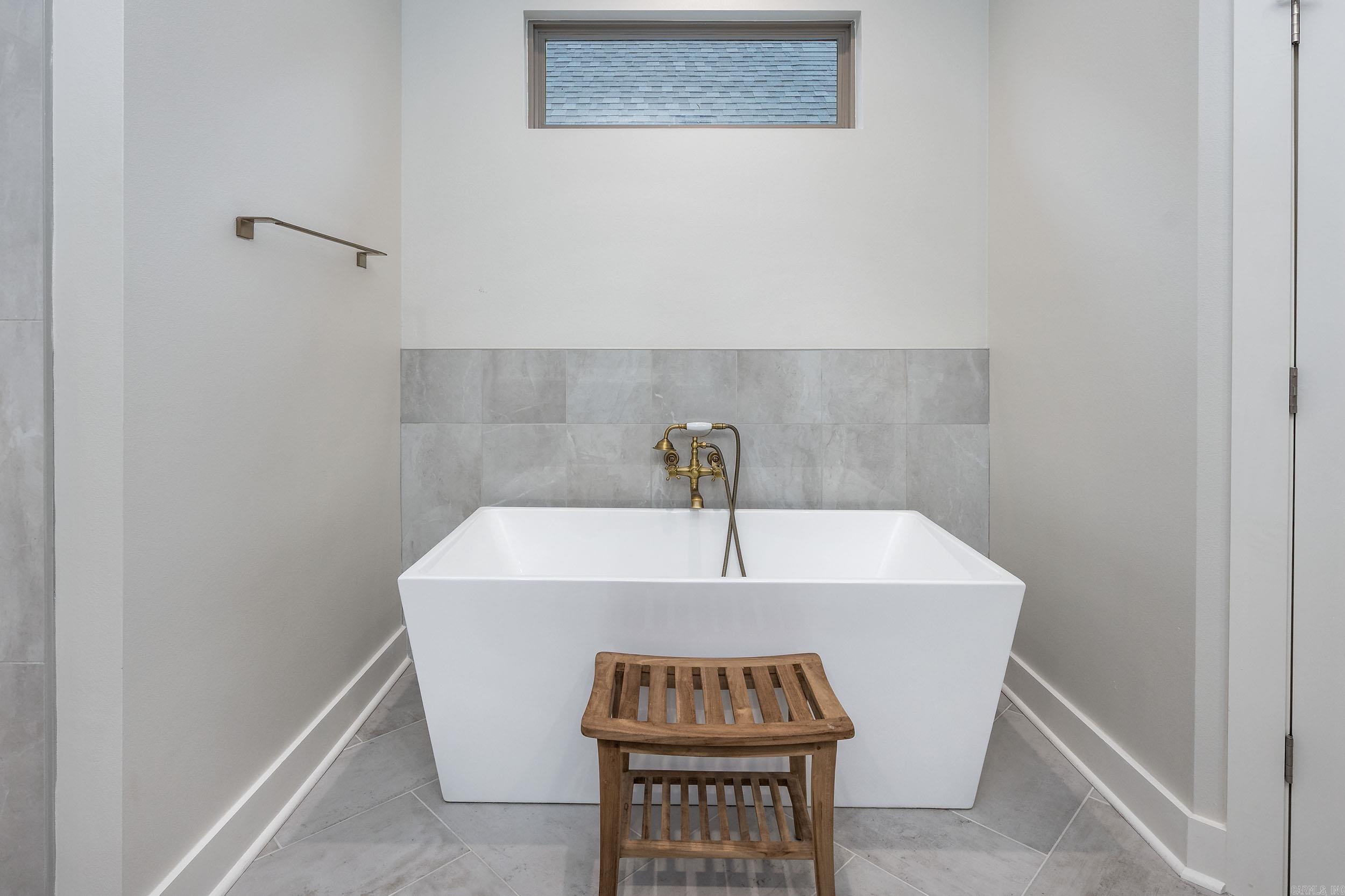 FLETCHER VALLEY "FLETCHER RIDGE" - Residential