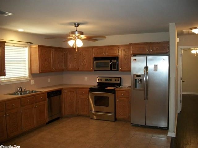 MEADOWLAKE - Residential