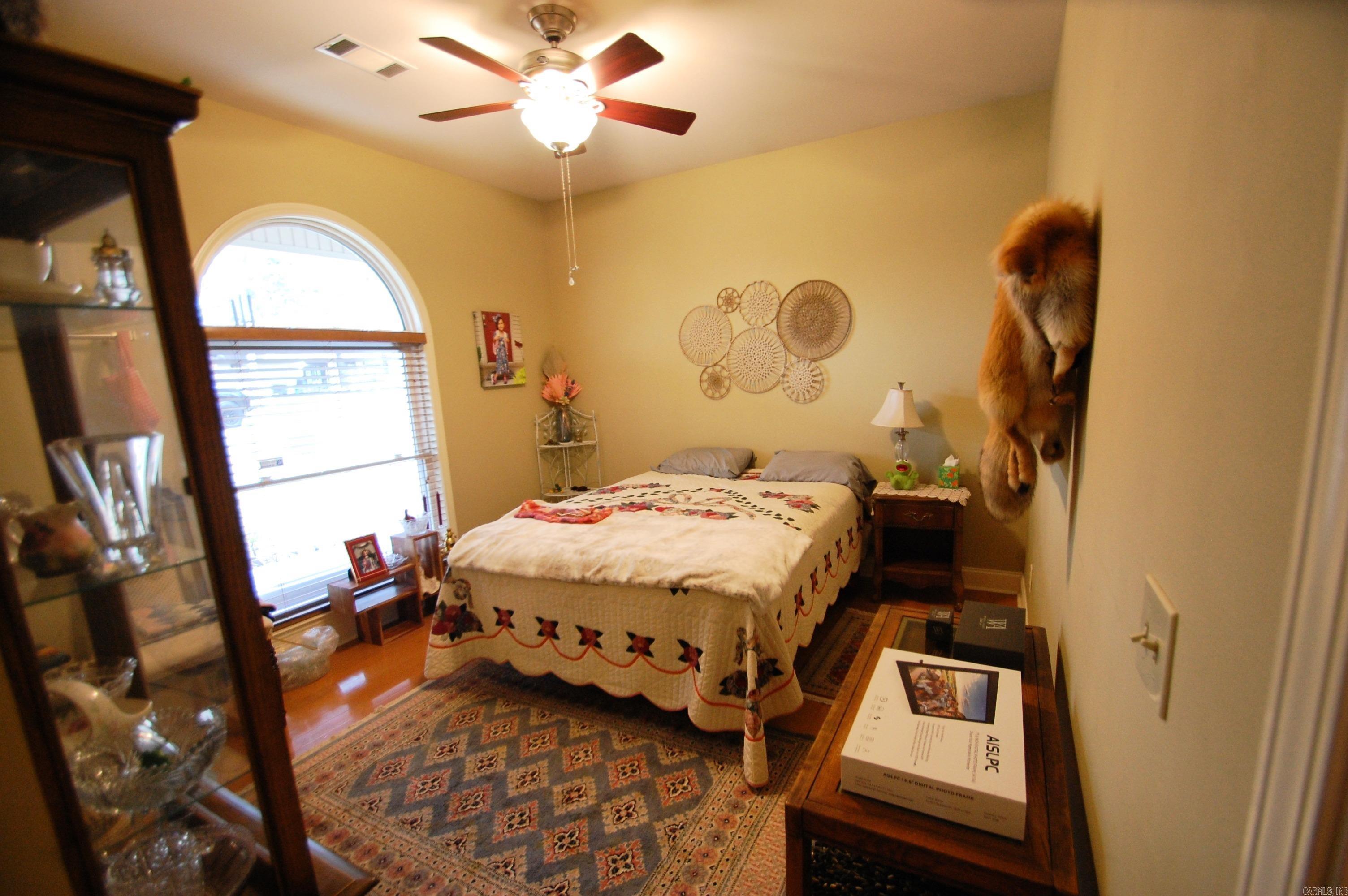 GIBRALTER HGTS - Residential