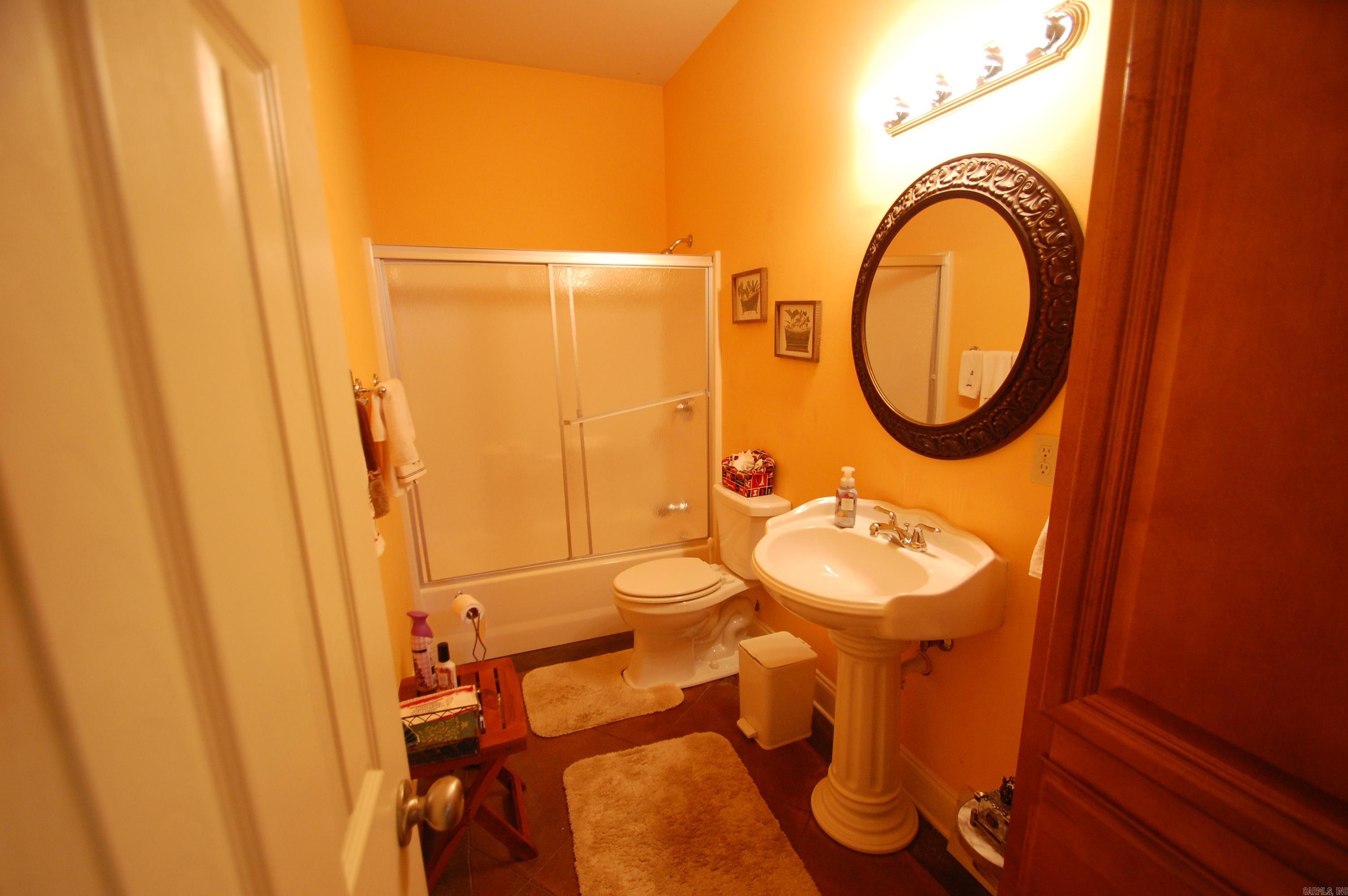 GIBRALTER HGTS - Residential