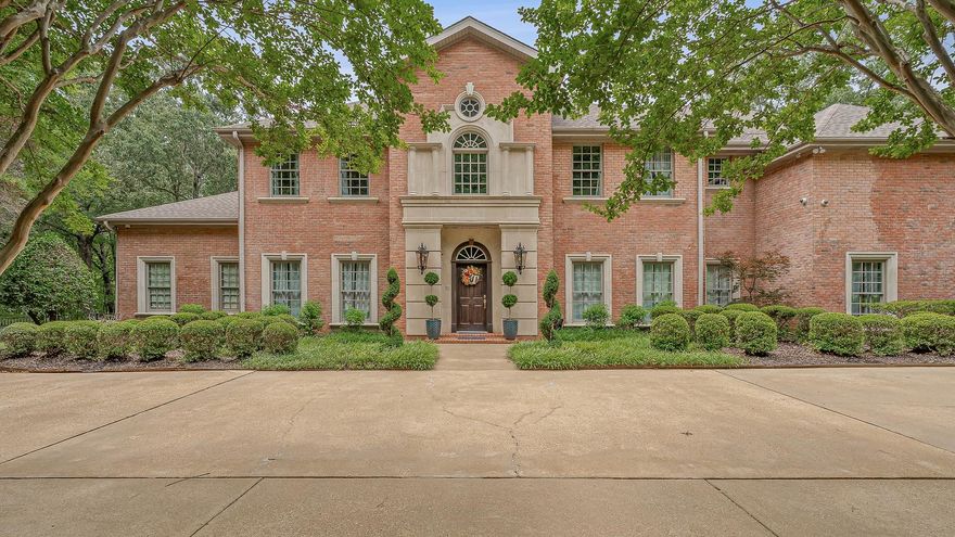 Nestled in a quiet cul-de-sac in the highly sought-after Valley View School District, this stunning 4-bedroom, 3.5-bath home offers peaceful lakefront living on Big Creek Cove. Situated on 4.25 beautifully landscaped acres, this property is as functional as it is picturesque. The heart of the home features a spacious living area with a gas log fireplace, built-ins, and breathtaking views of the lake. The chef’s kitchen is outfitted with a Viking range, Sub-Zero refrigerator, & Meile coffee maker. The custom bar room is complete with a burled walnut bar, drink fridge, sink, ice maker, & dishwasher drawer. Additional spaces include a climate-controlled sunroom, a game room, and an upstairs bonus/theater room. The oversized primary suite offers serene lake views and a spa-like en-suite bath with a walk-through double-head shower and dual closets. This energy-efficient home features all-new HVAC systems, water heater, water filtration & softening system, & newer roof (2020). The main level is handicap accessible for added comfort and ease. Need more space? A 1,500 sq ft heated & cooled shop includes a full bath and is ideal as a second living quarters, home gym, workshop, or man cave.