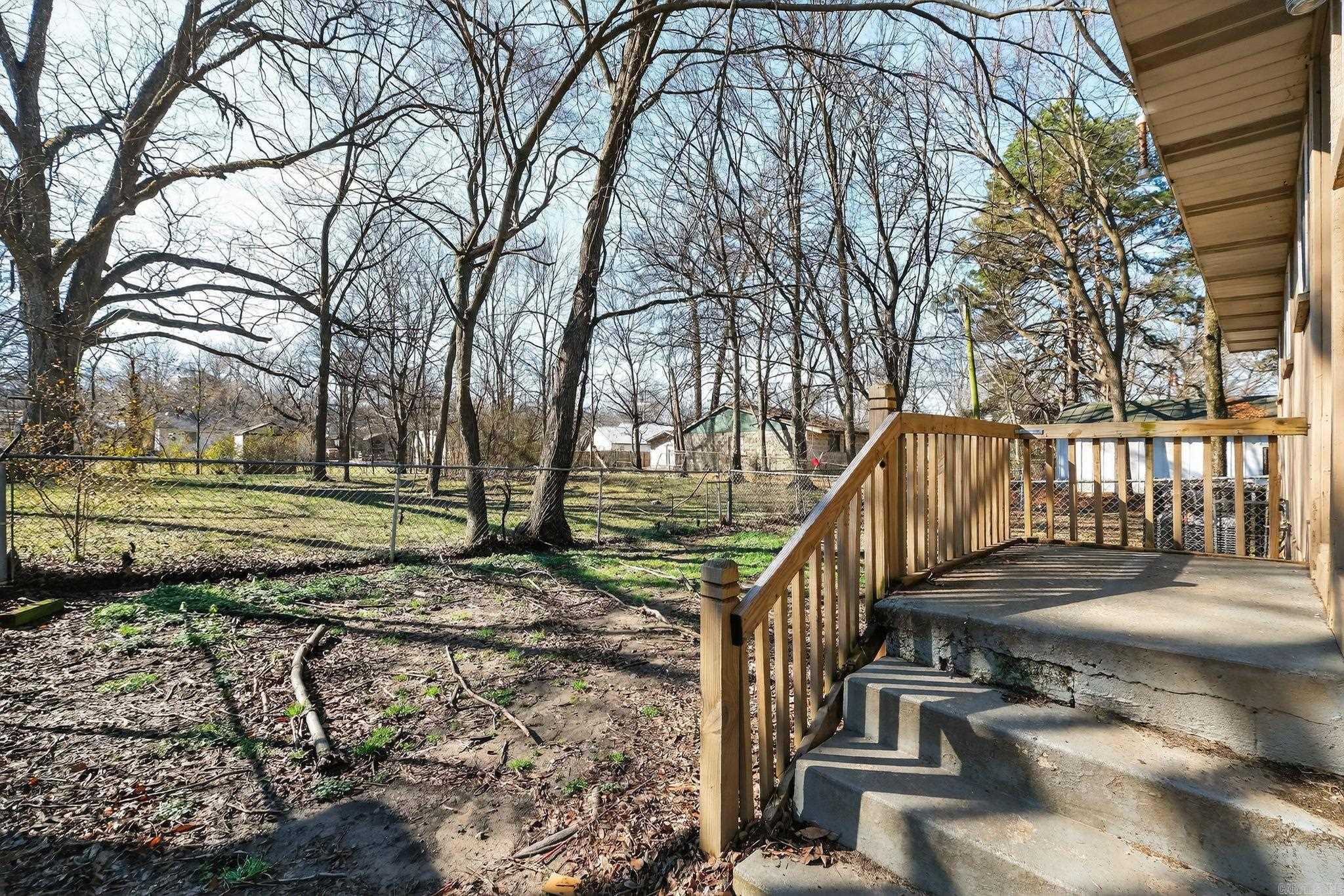 MOORES GLENDALE - Residential