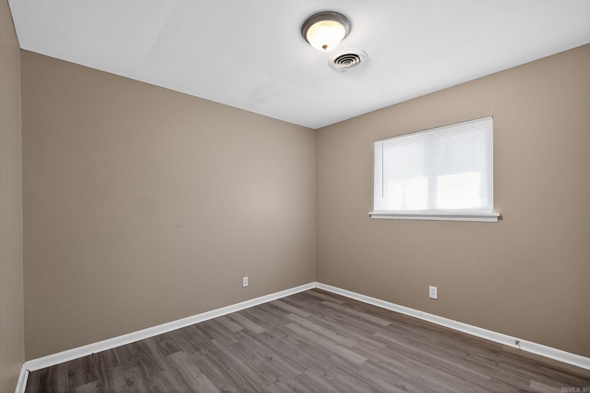 MOORES GLENDALE - Residential