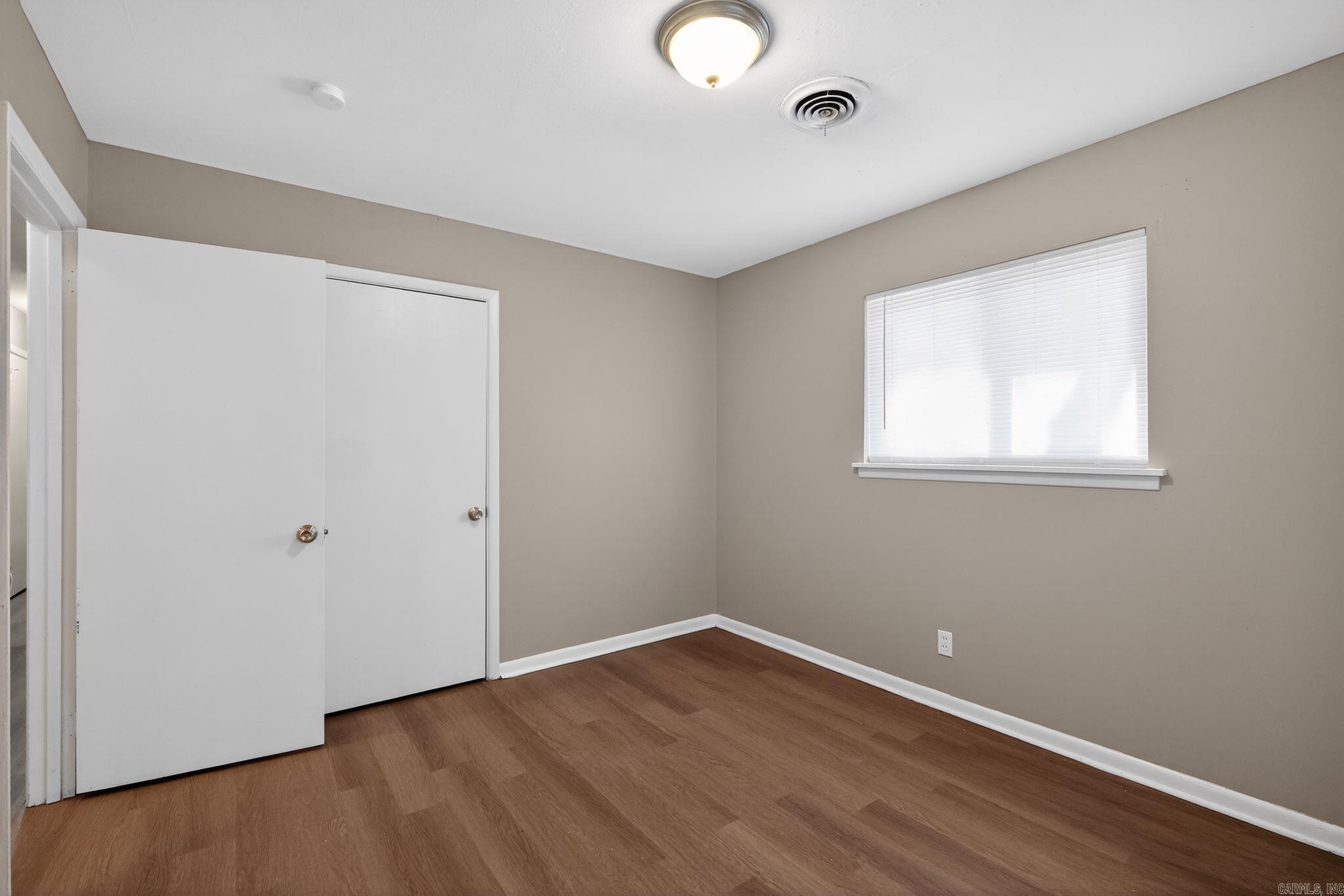 MOORES GLENDALE - Residential