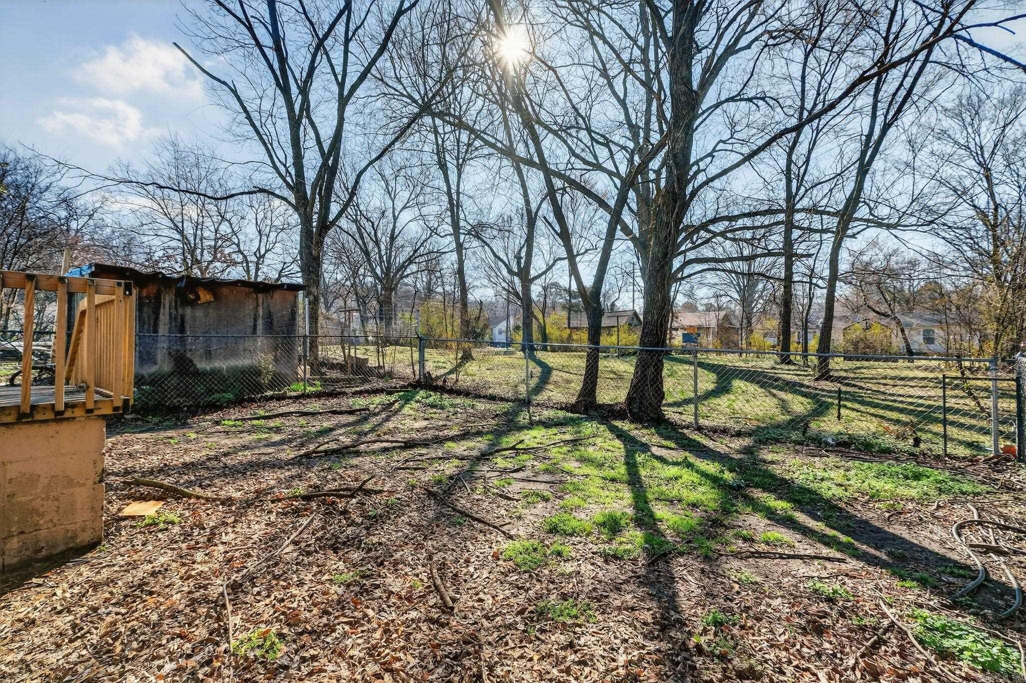 MOORES GLENDALE - Residential