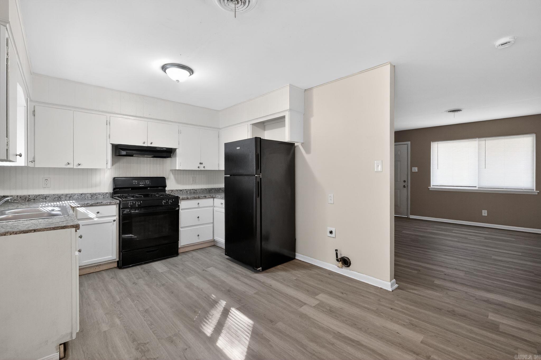 MOORES GLENDALE - Residential