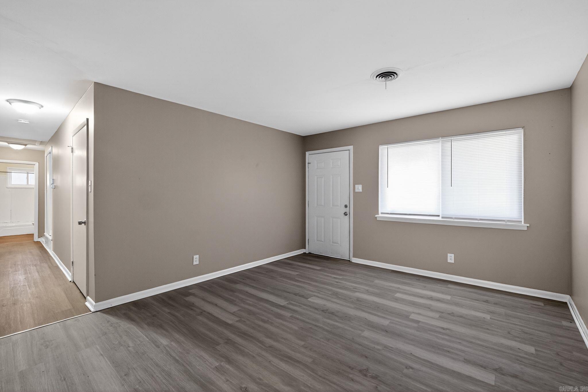 MOORES GLENDALE - Residential