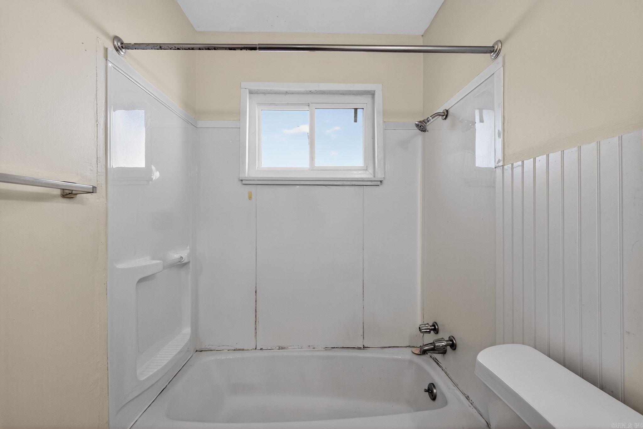 MOORES GLENDALE - Residential