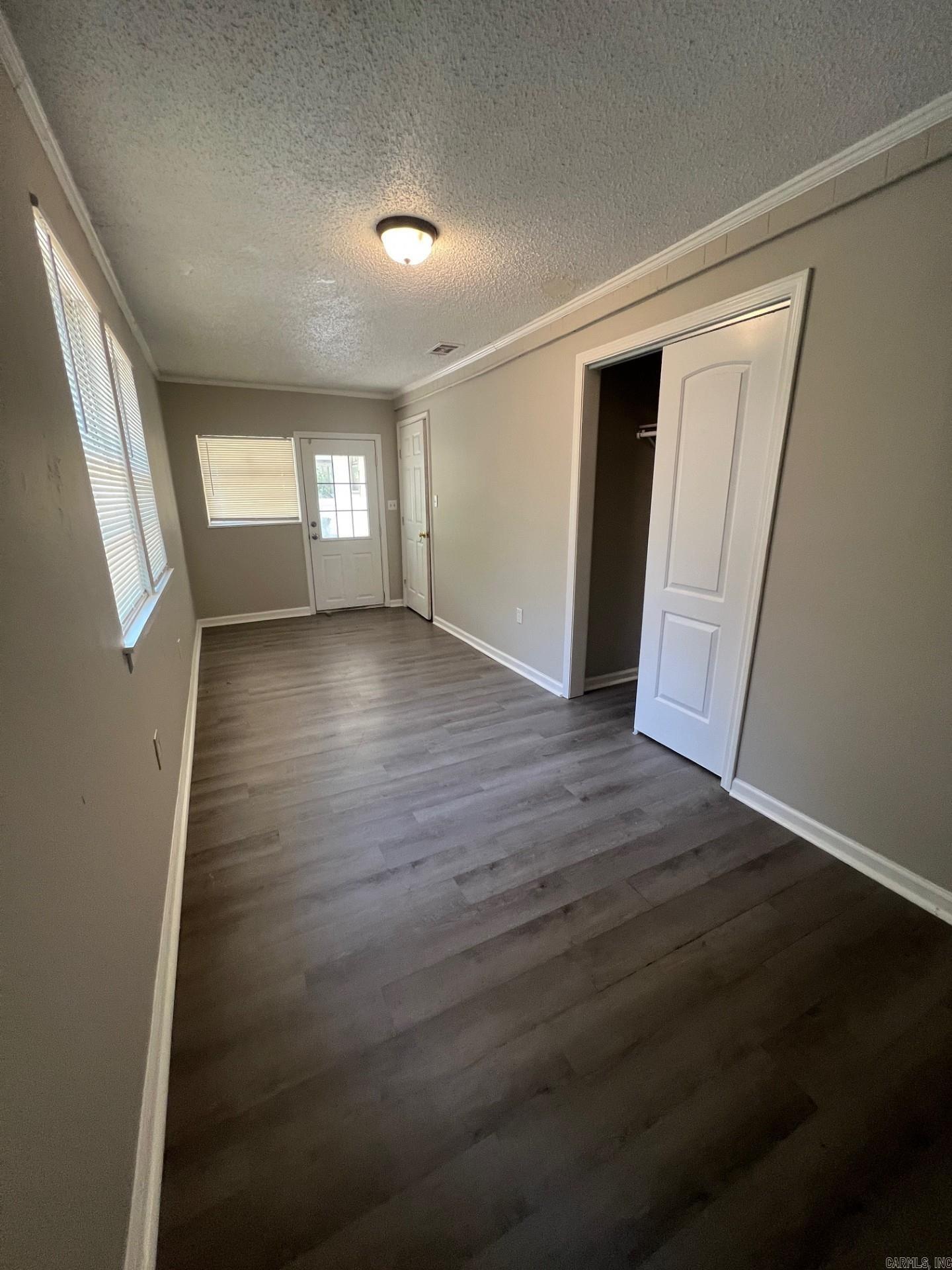 FOREST HILLS - Residential