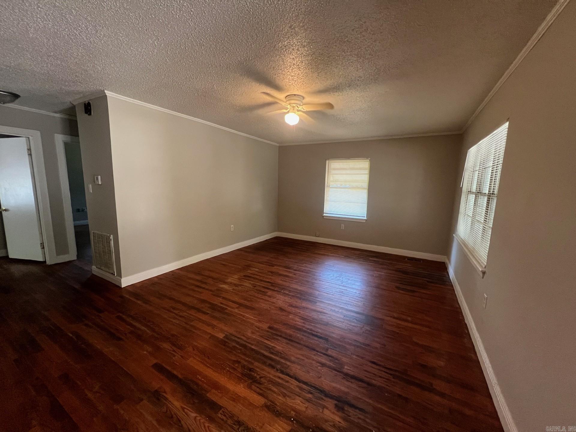 FOREST HILLS - Residential